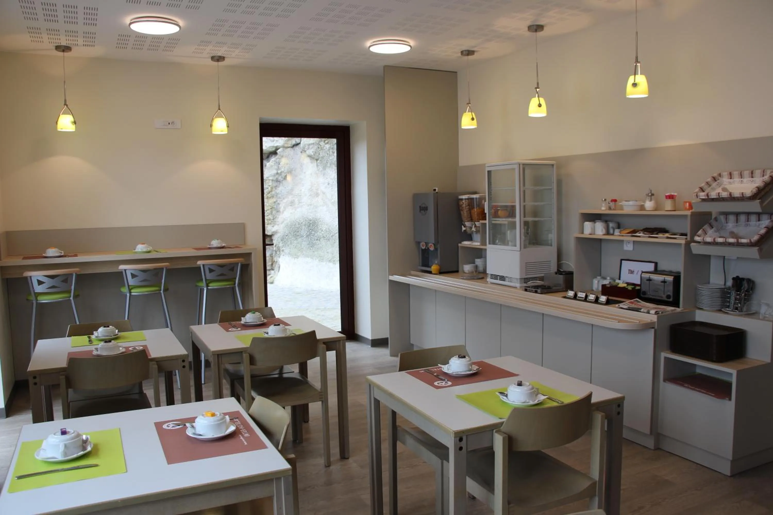 Restaurant/places to eat in The Originals City, Hôtel Continental, Poitiers