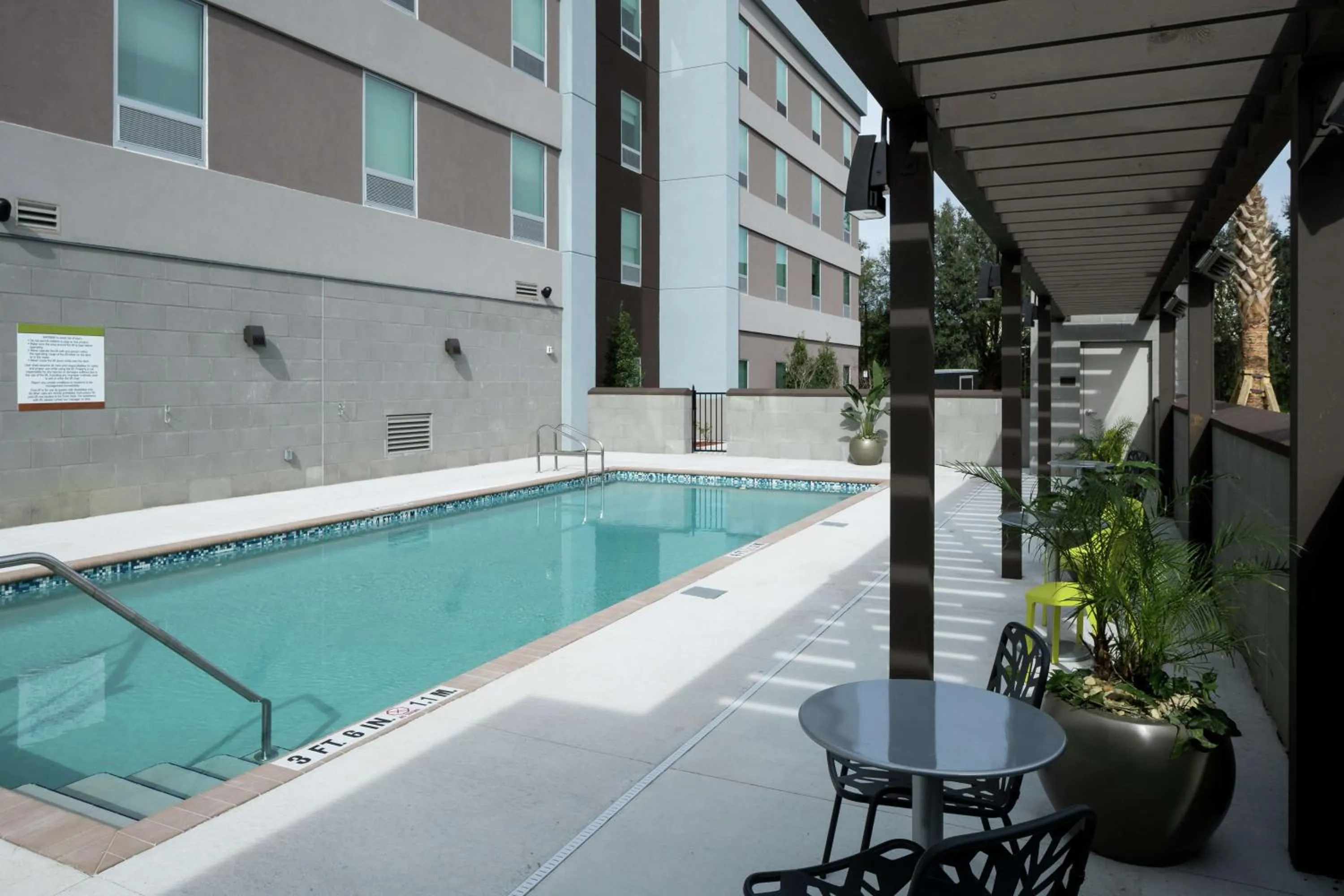 Pool view in Home2 Suites By Hilton Jacksonville Airport