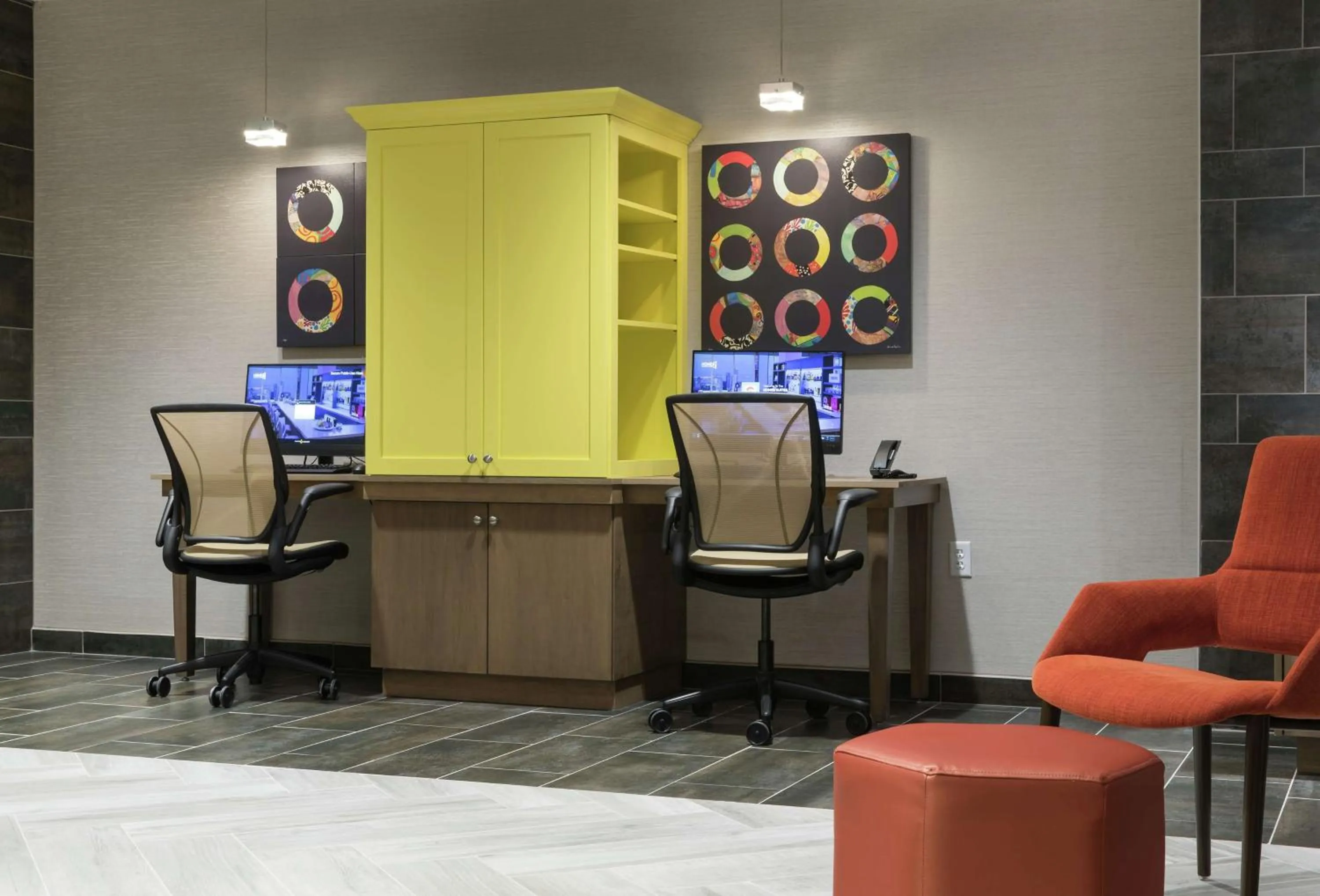 Business facilities in Home2 Suites By Hilton Jacksonville Airport