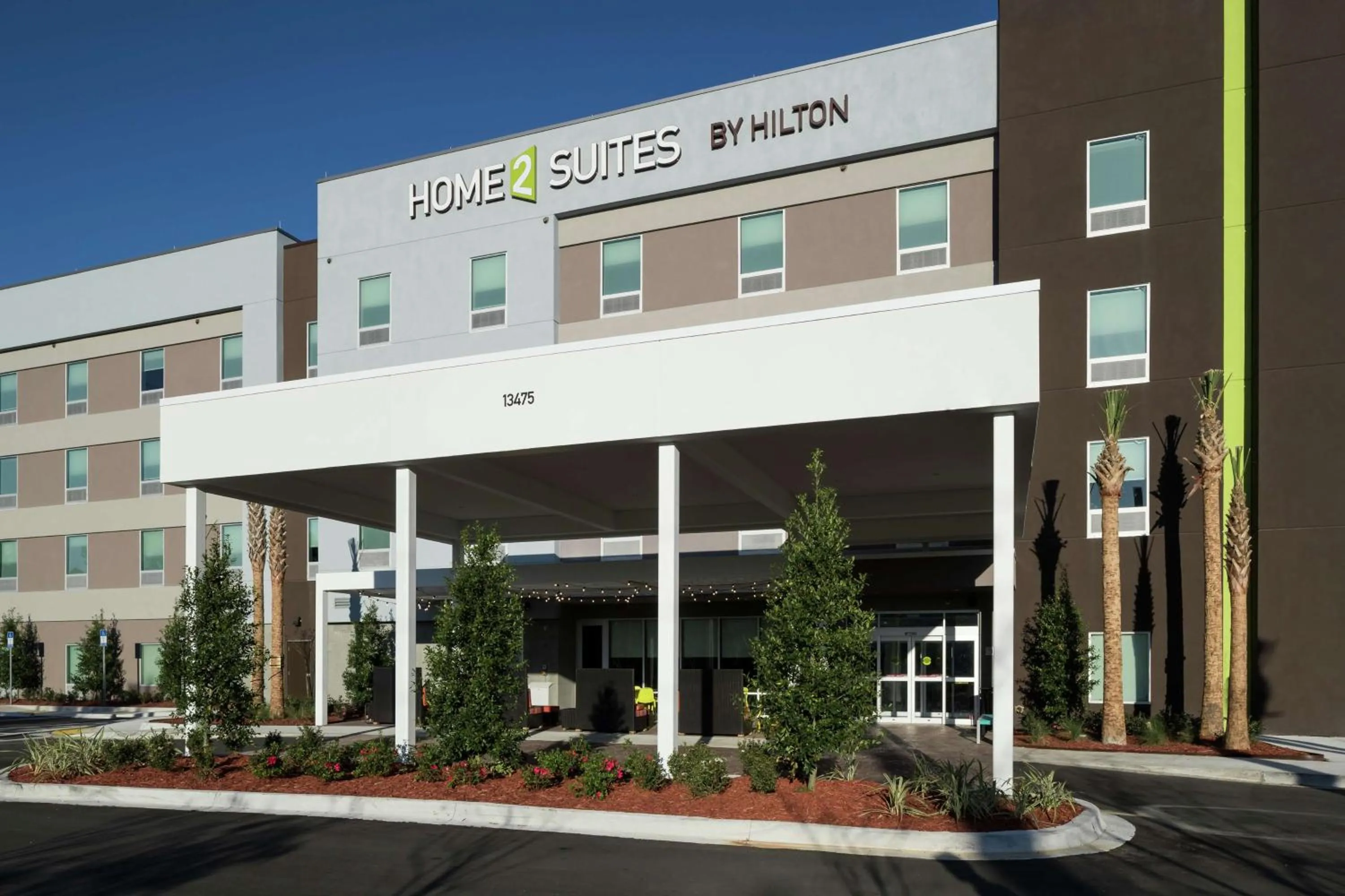 Property building in Home2 Suites By Hilton Jacksonville Airport