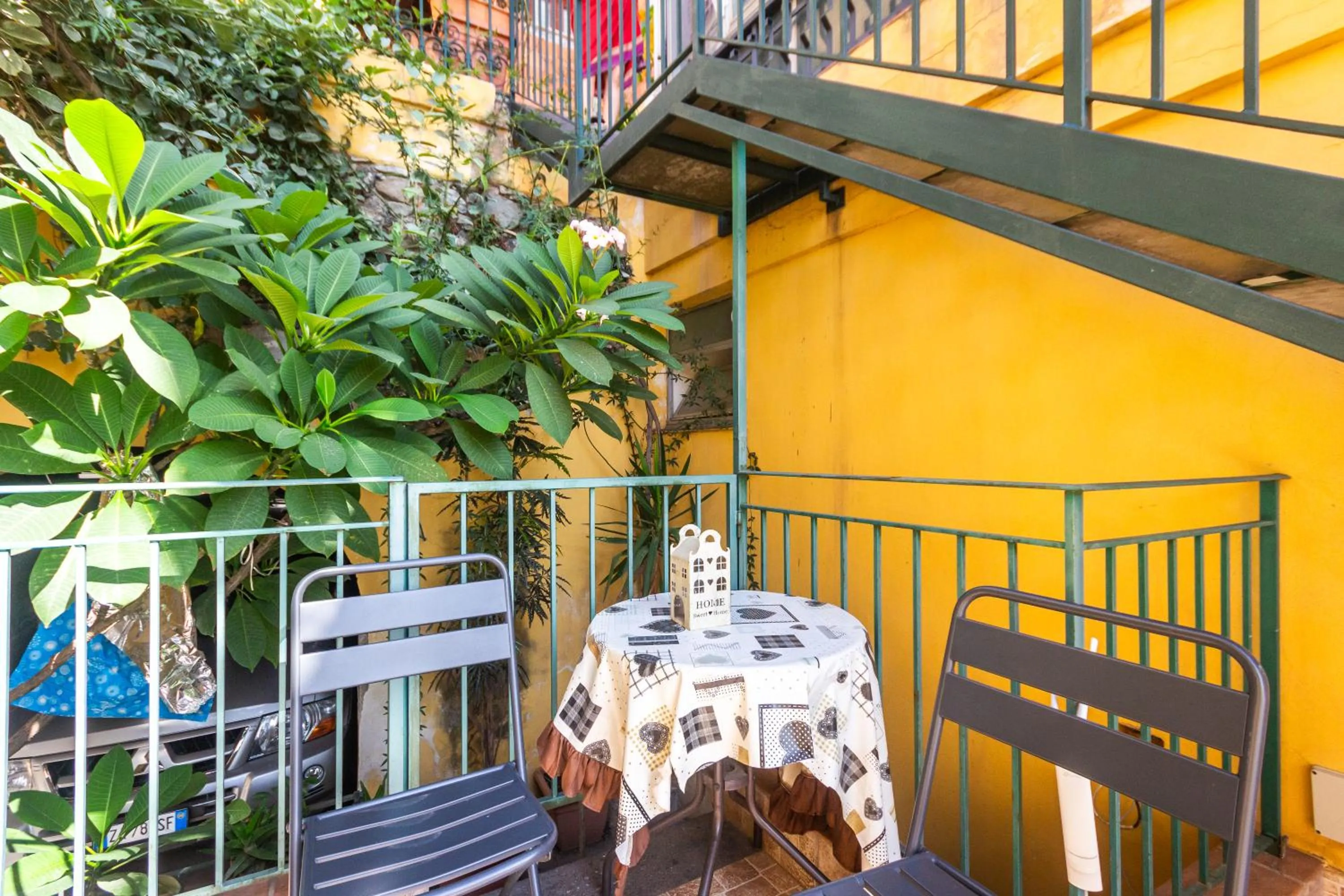 Property building in Villa Felice