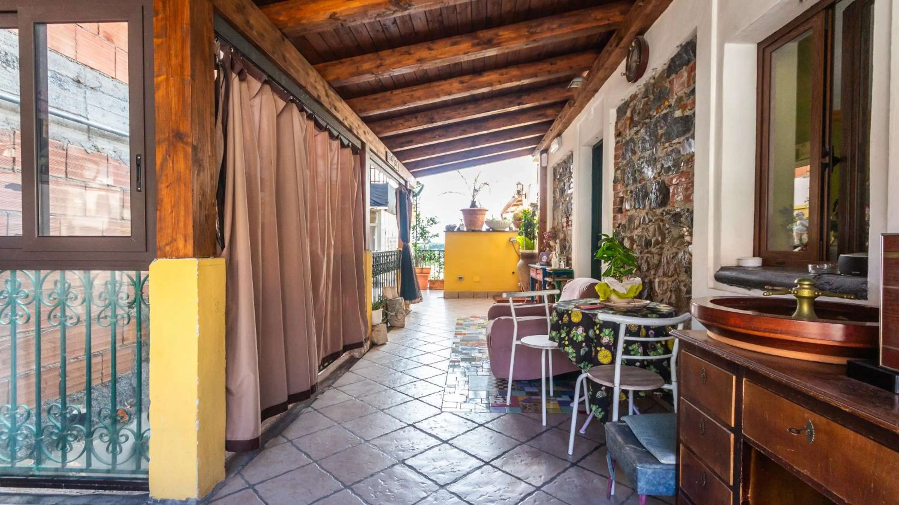 Property building in Villa Felice