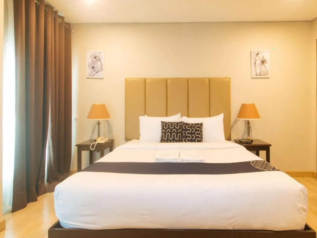 Bed in Asrodel Hotel RedPartner