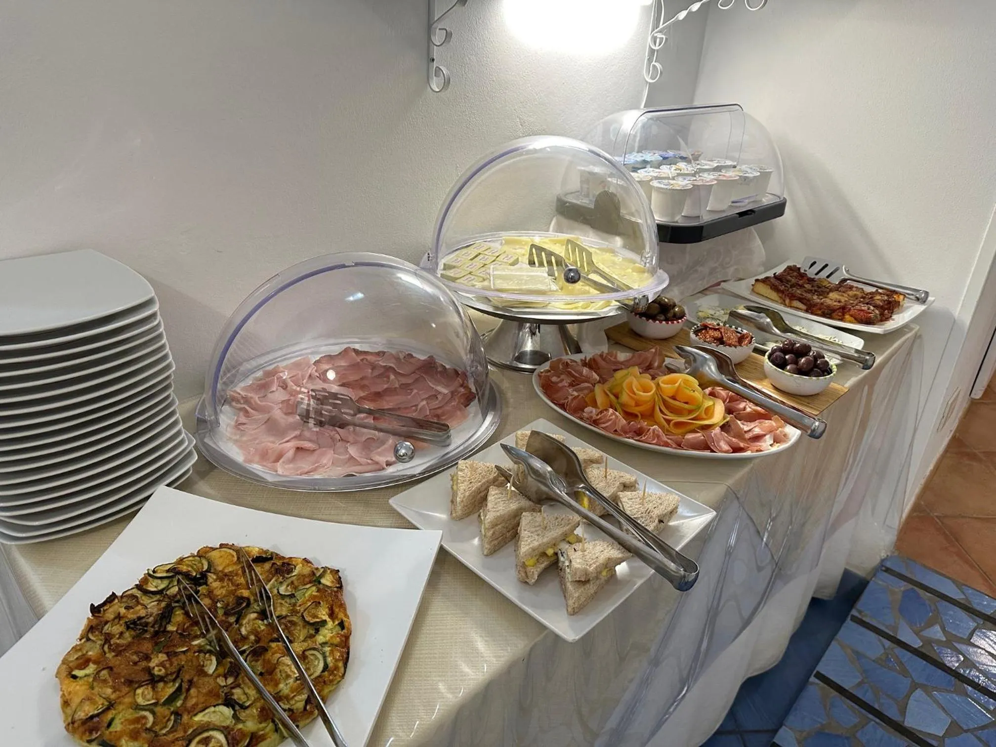 Breakfast in Badia Rooms & Breakfast