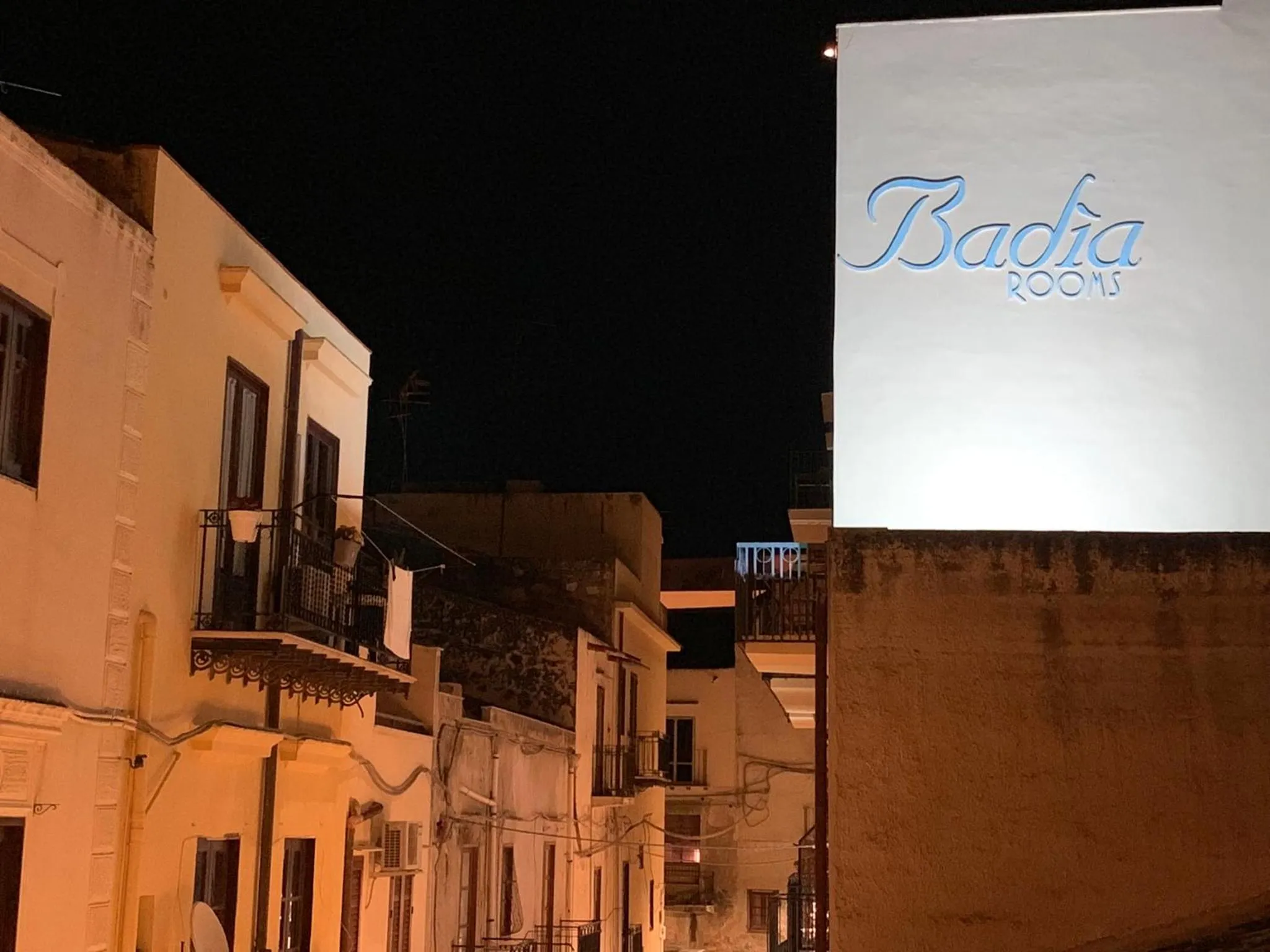 Street view in Badia Rooms & Breakfast