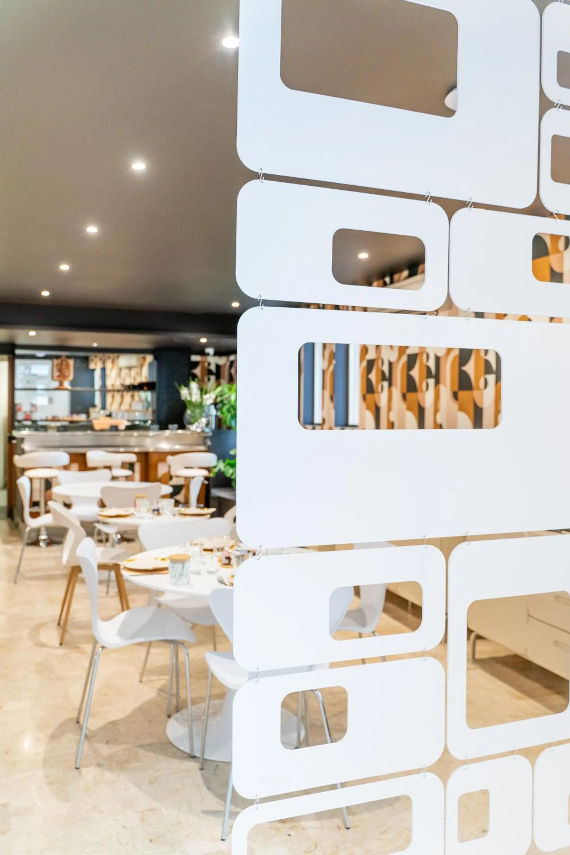 Breakfast in Hôtel Comté de Nice