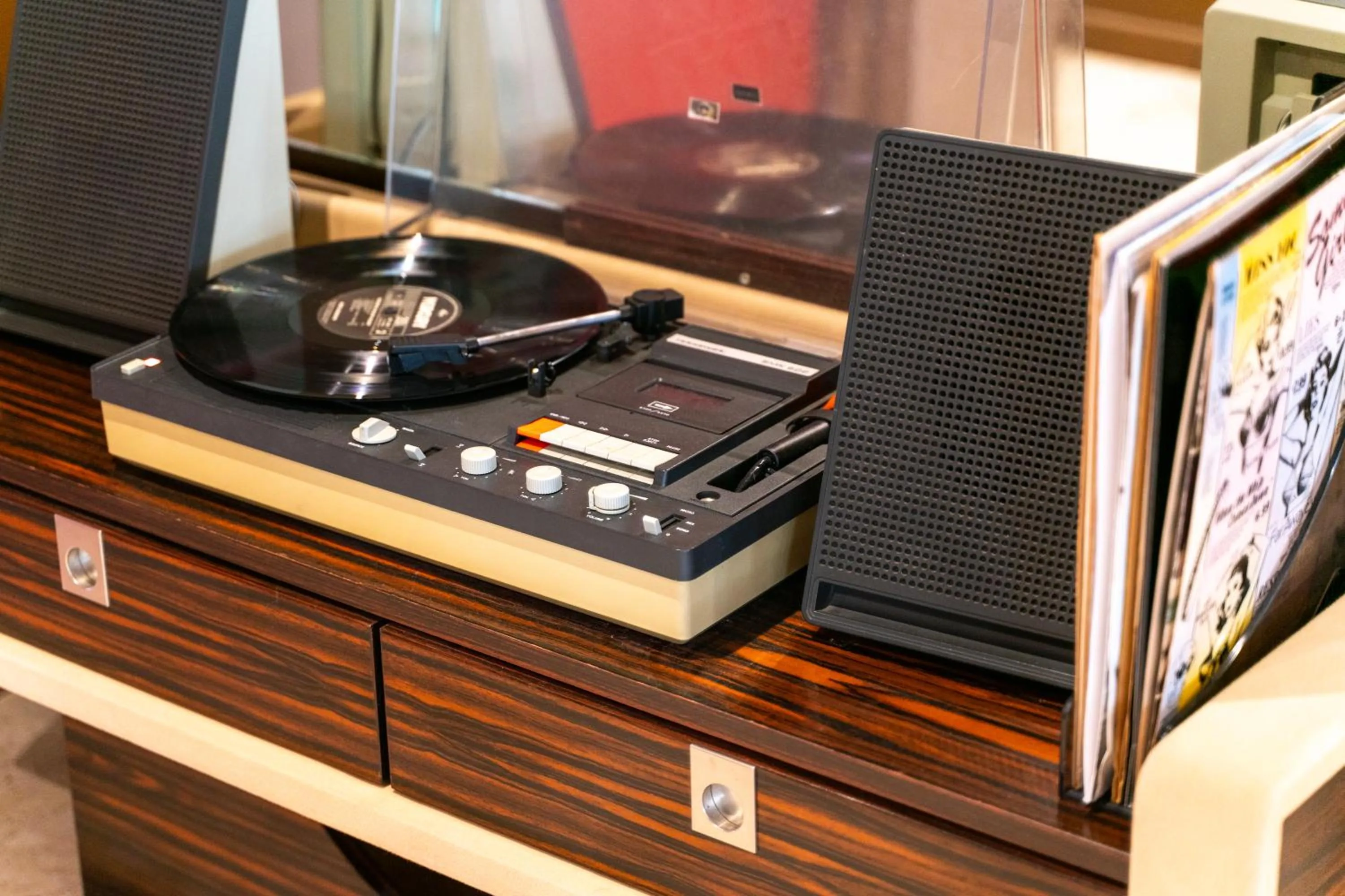 Decorative detail in Hôtel Comté de Nice