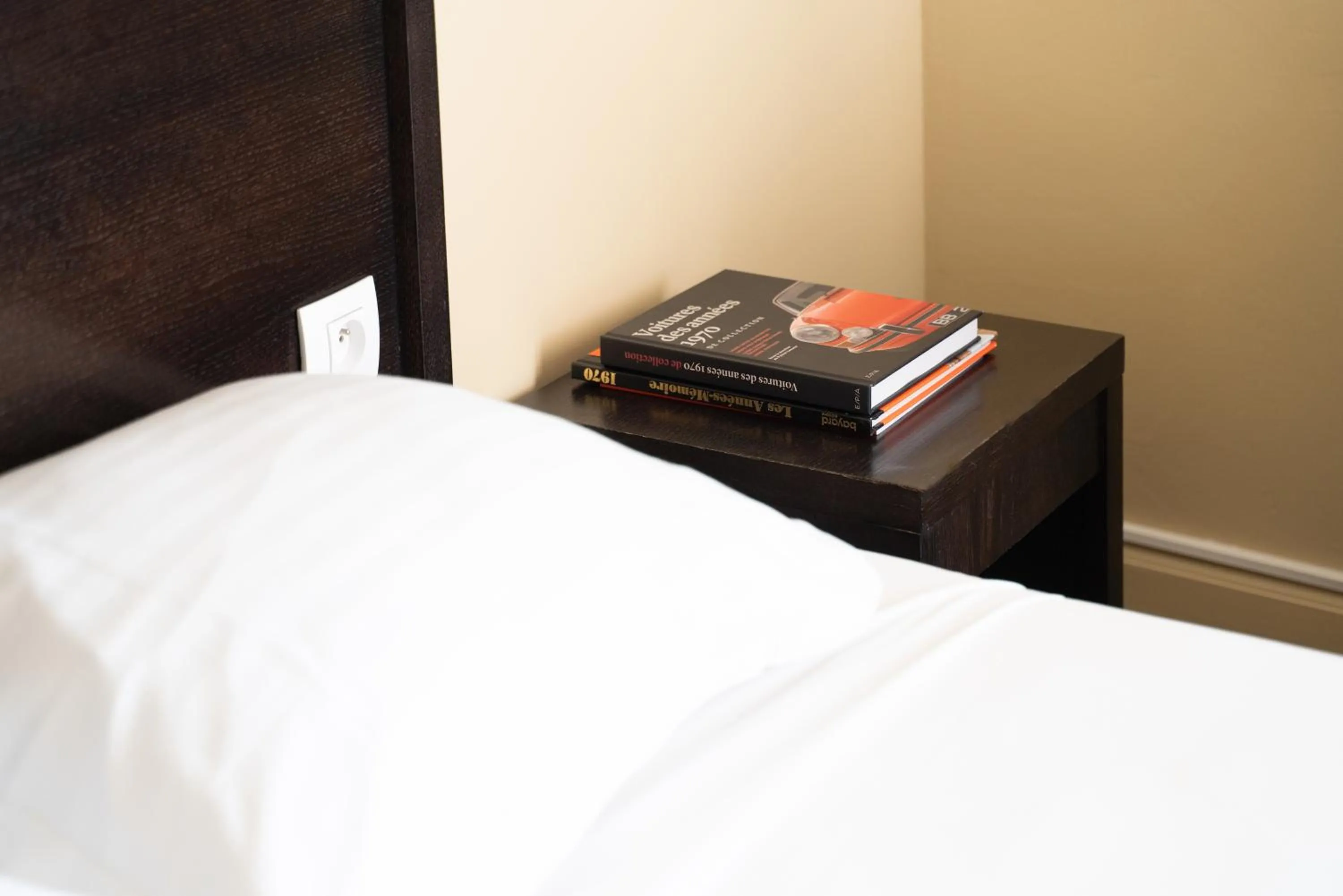 Bed in Hôtel Comté de Nice