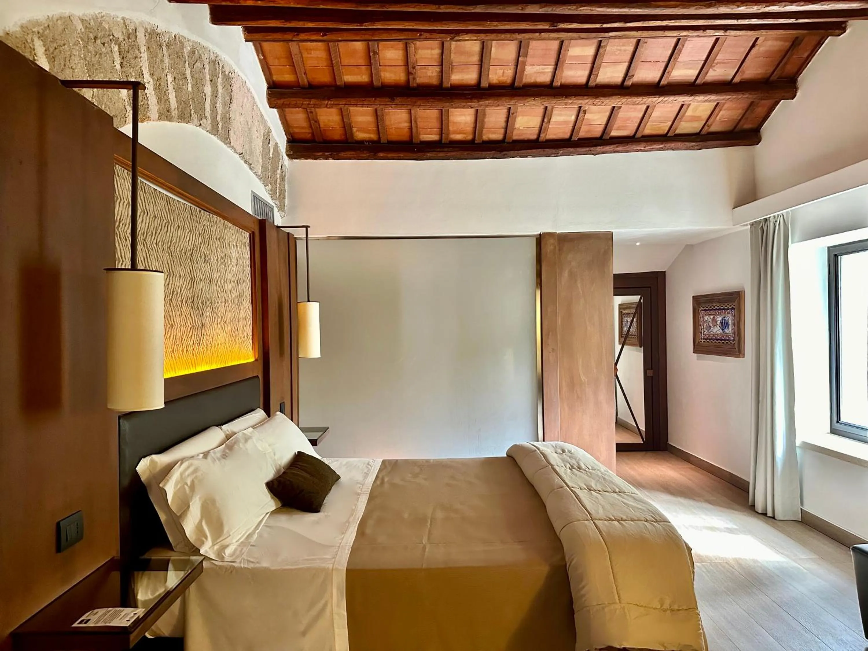 Photo of the whole room, Bed in Baglio La Porta by Geocharme