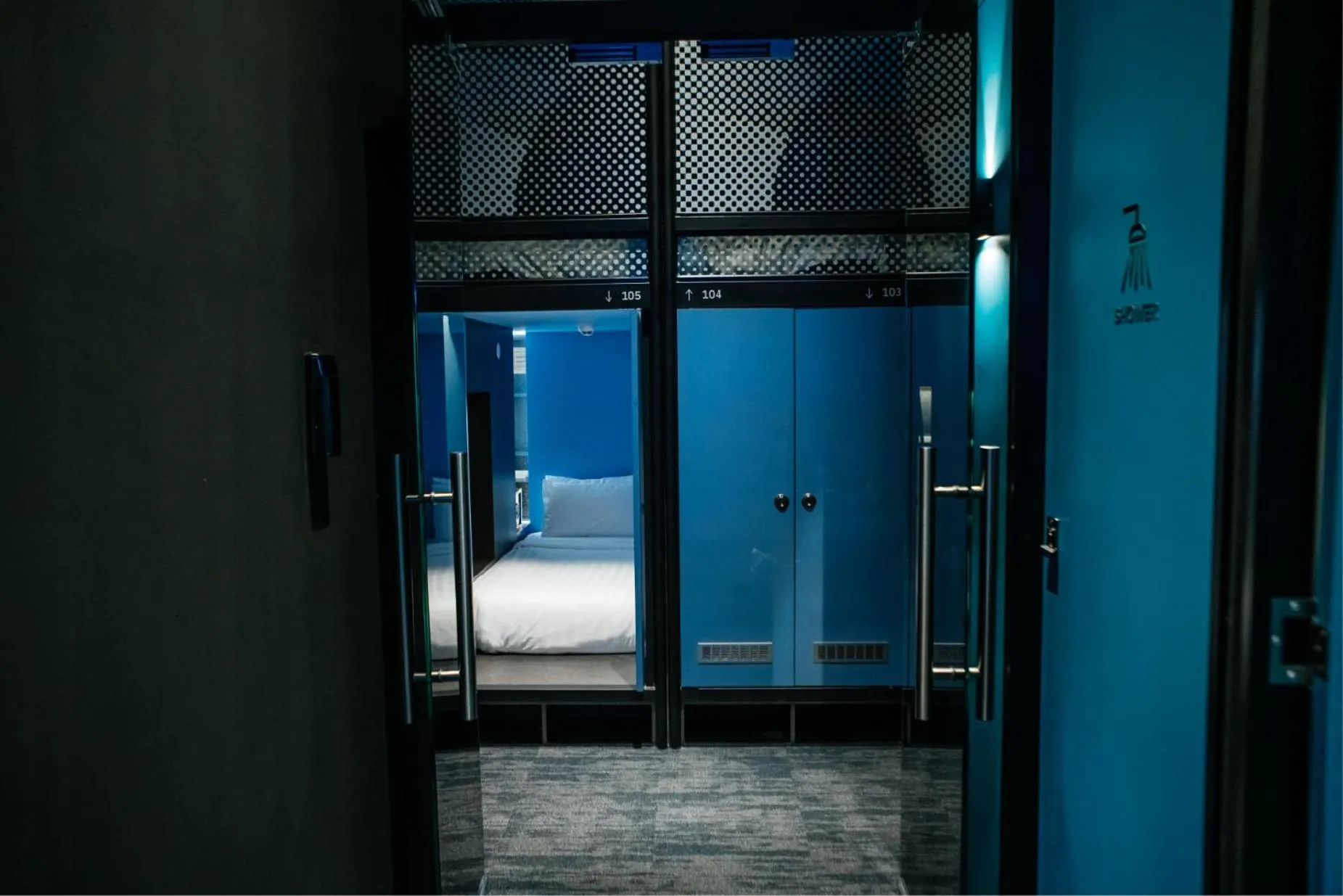 Bed in CapsuleTransit Airside KLIA T2 - Airport Hotel - International Departure near to Transit Hall, Gate Q