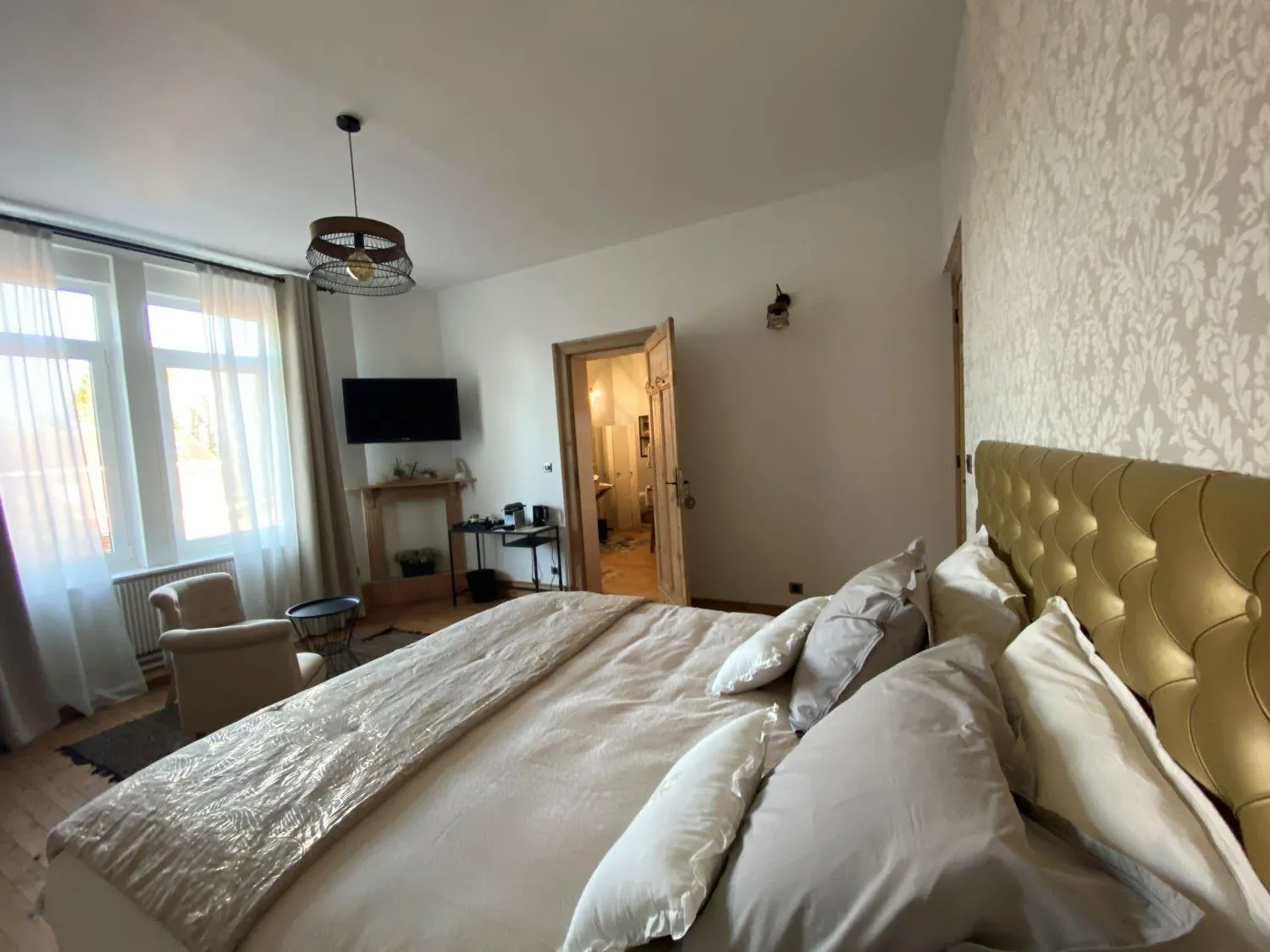 Photo of the whole room, Bed in LA NIEPPOISE