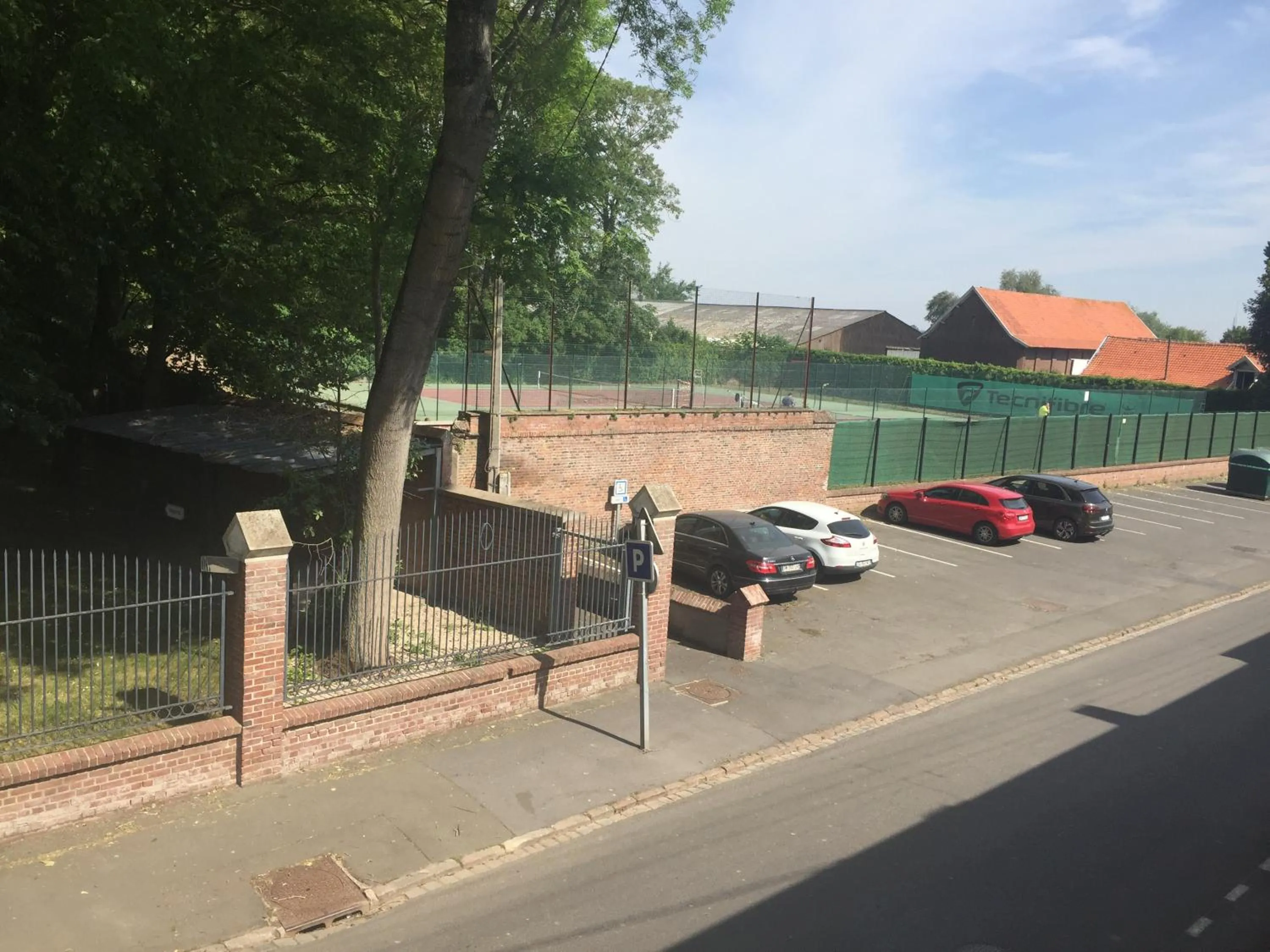 Parking in LA NIEPPOISE