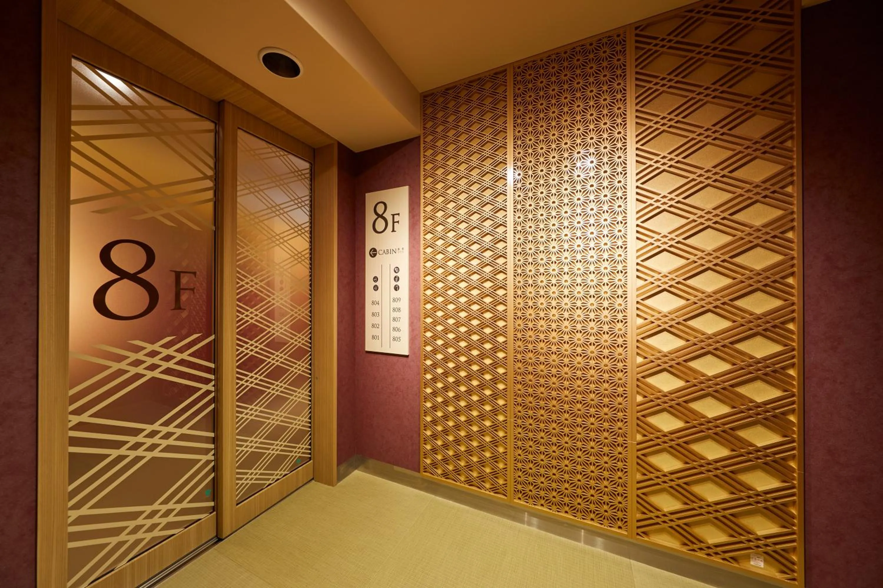 Photo of the whole room in esports hotel e-ZONe 電脳空間