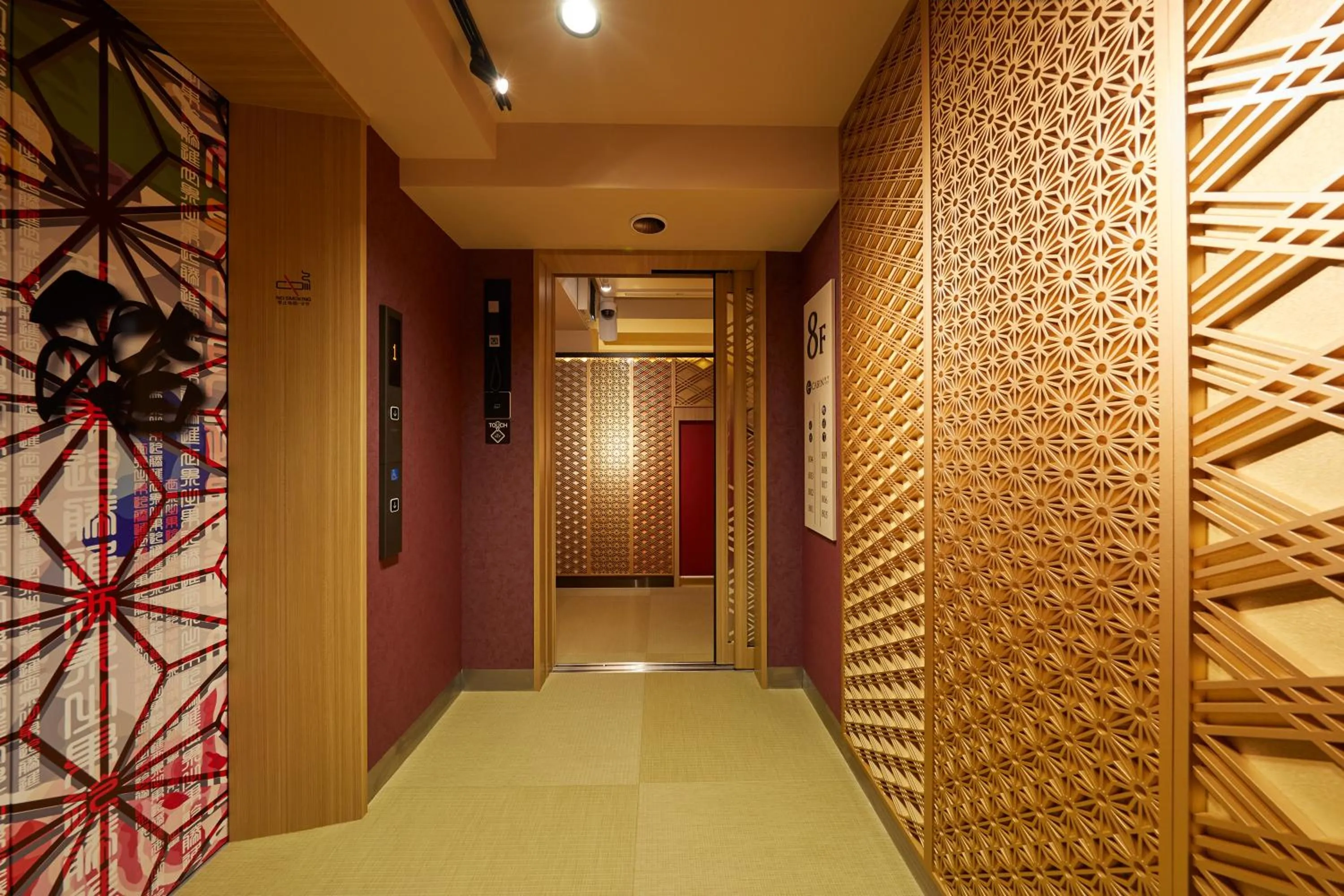 Photo of the whole room in esports hotel e-ZONe 電脳空間