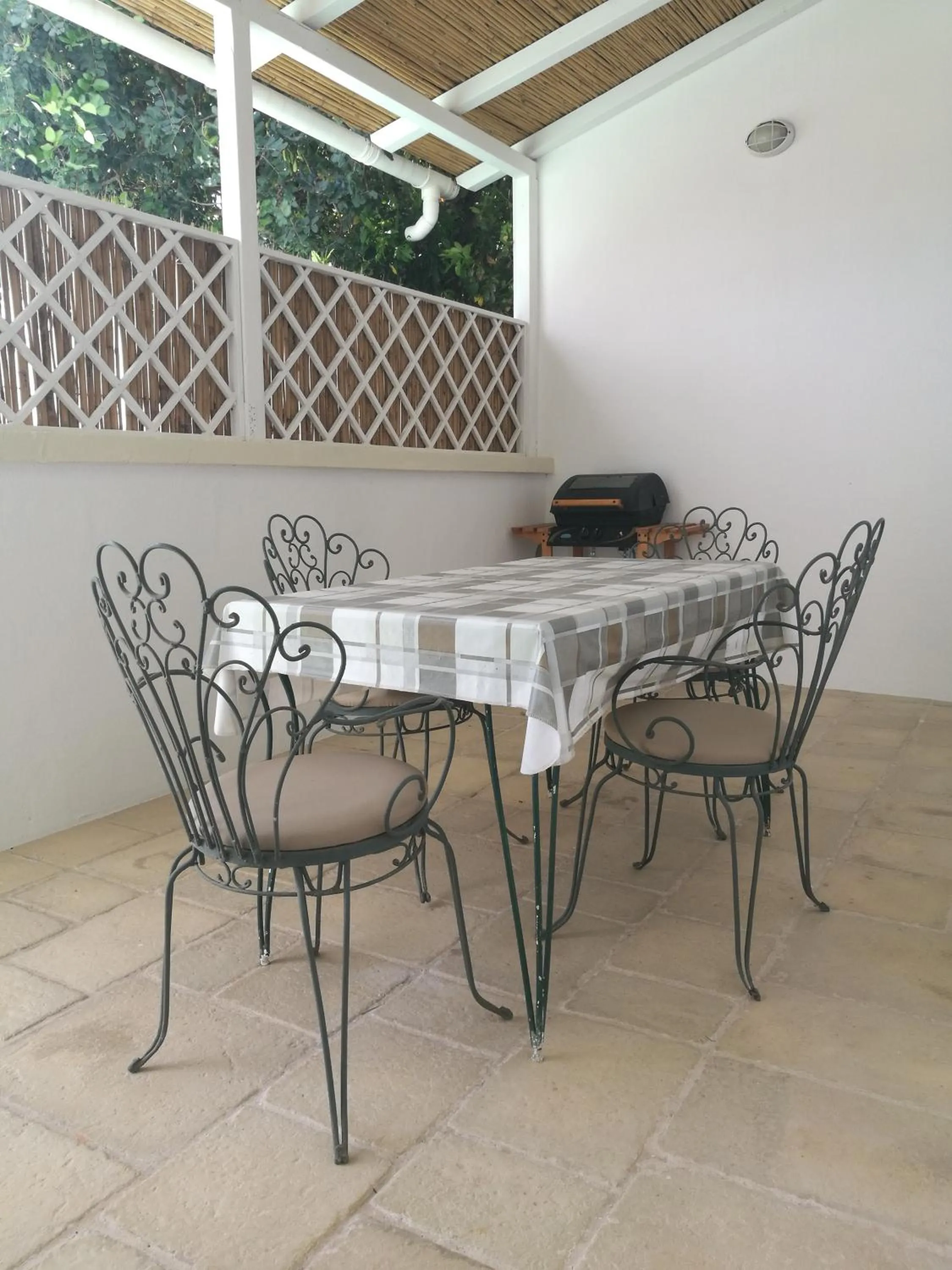 BBQ facilities in Residence Contrada Schite