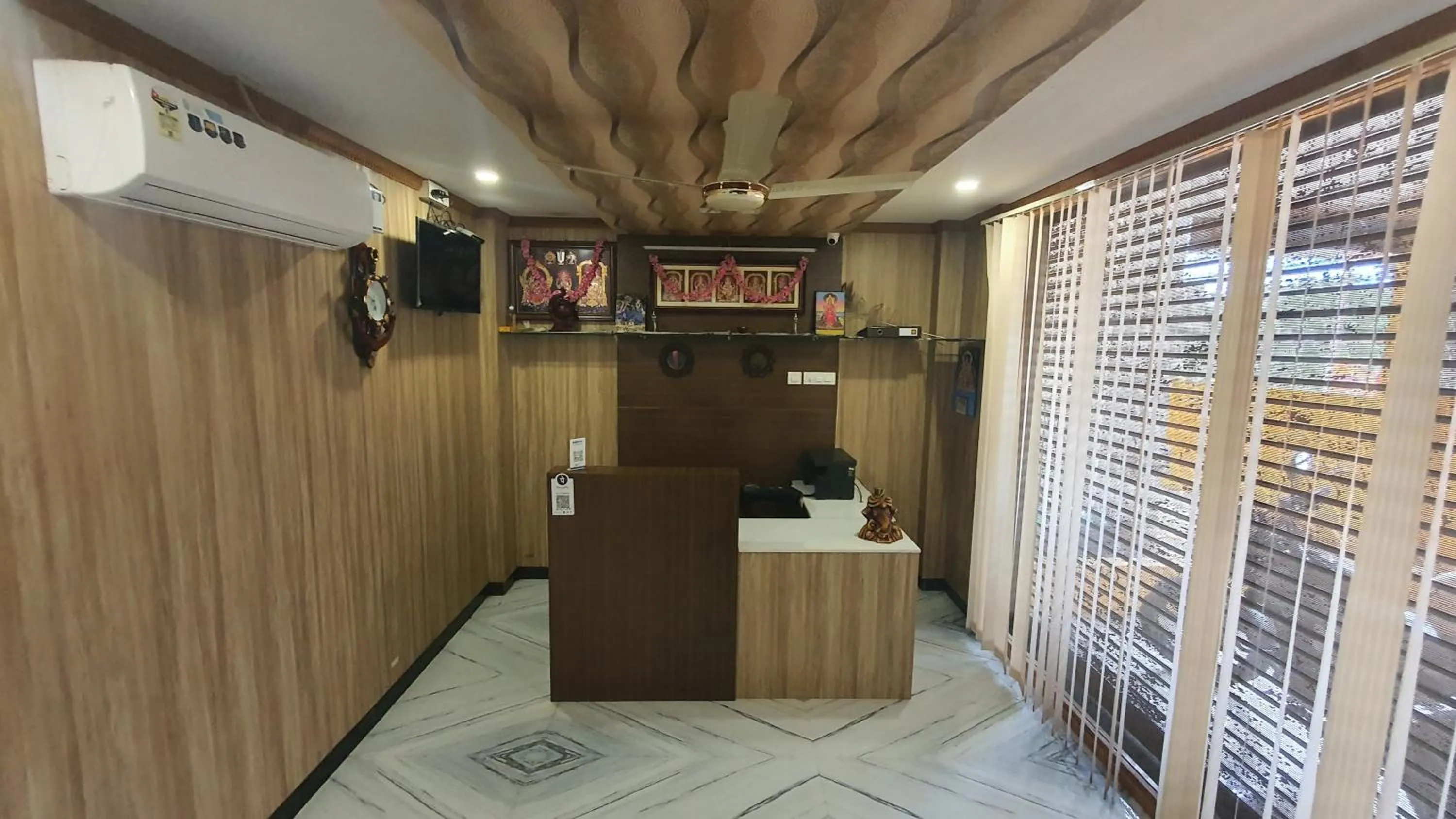 Lobby or reception in JR Guest Home