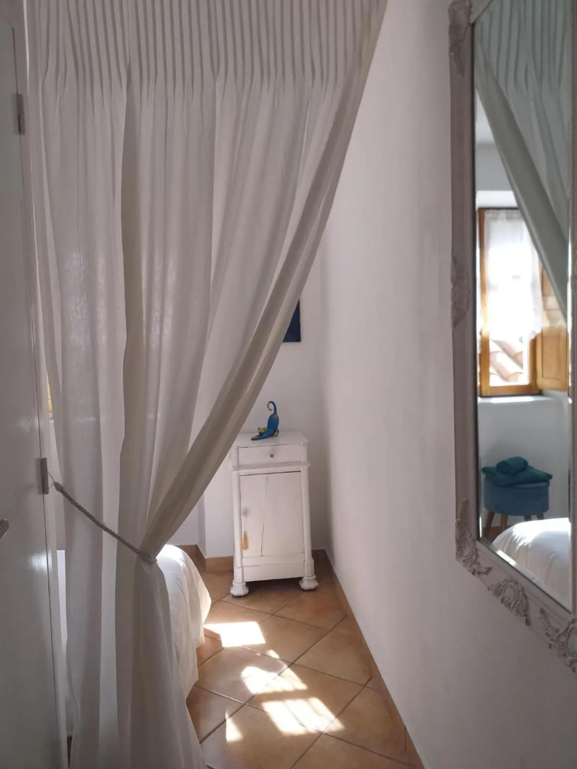 Bed in LA GRANGE TEMPLIERE 2018