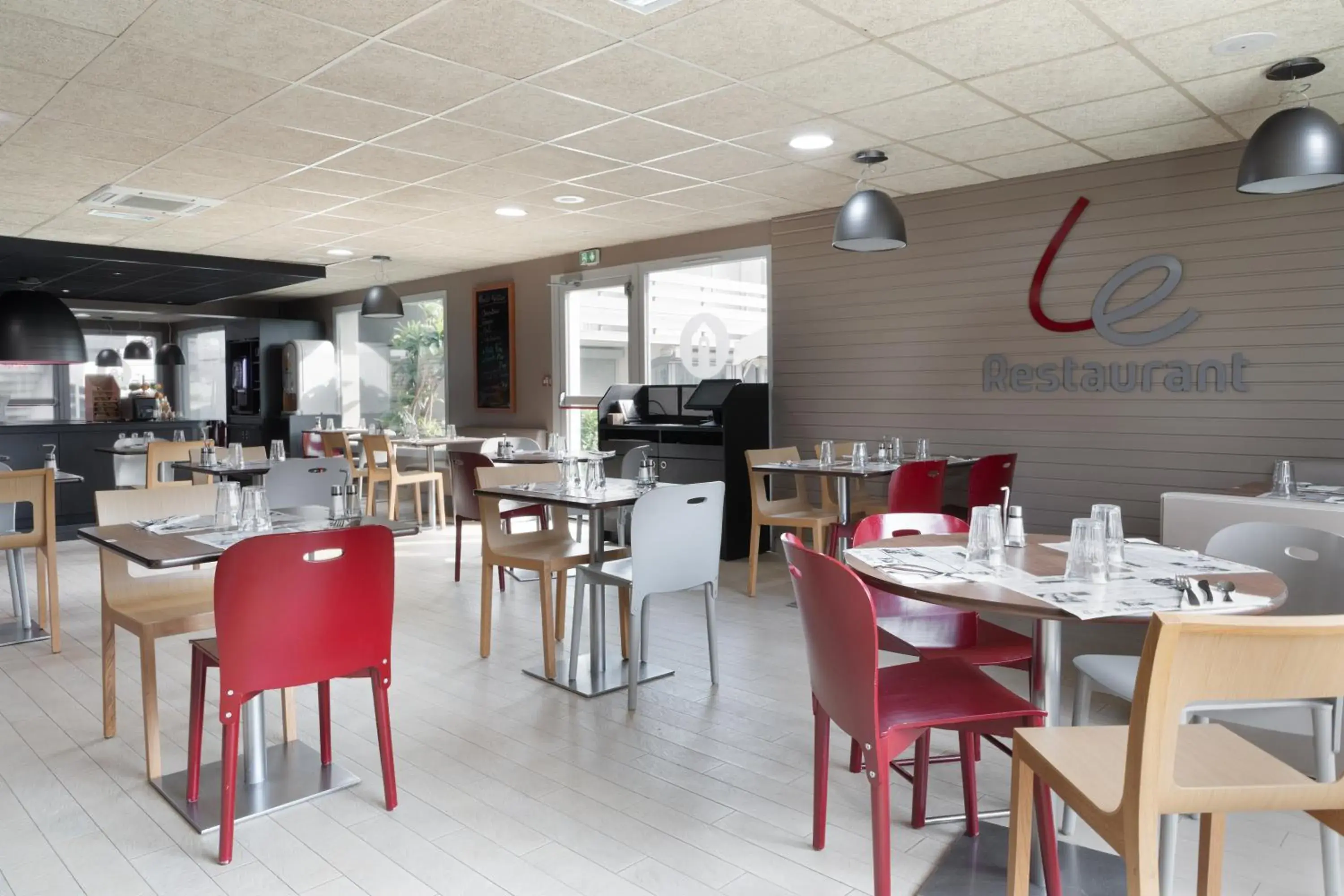 Restaurant/places to eat in Campanile Créteil - Bonneuil Sur Marne Restaurant/places to eat in Campanile Créteil - Bonneuil Sur Marne