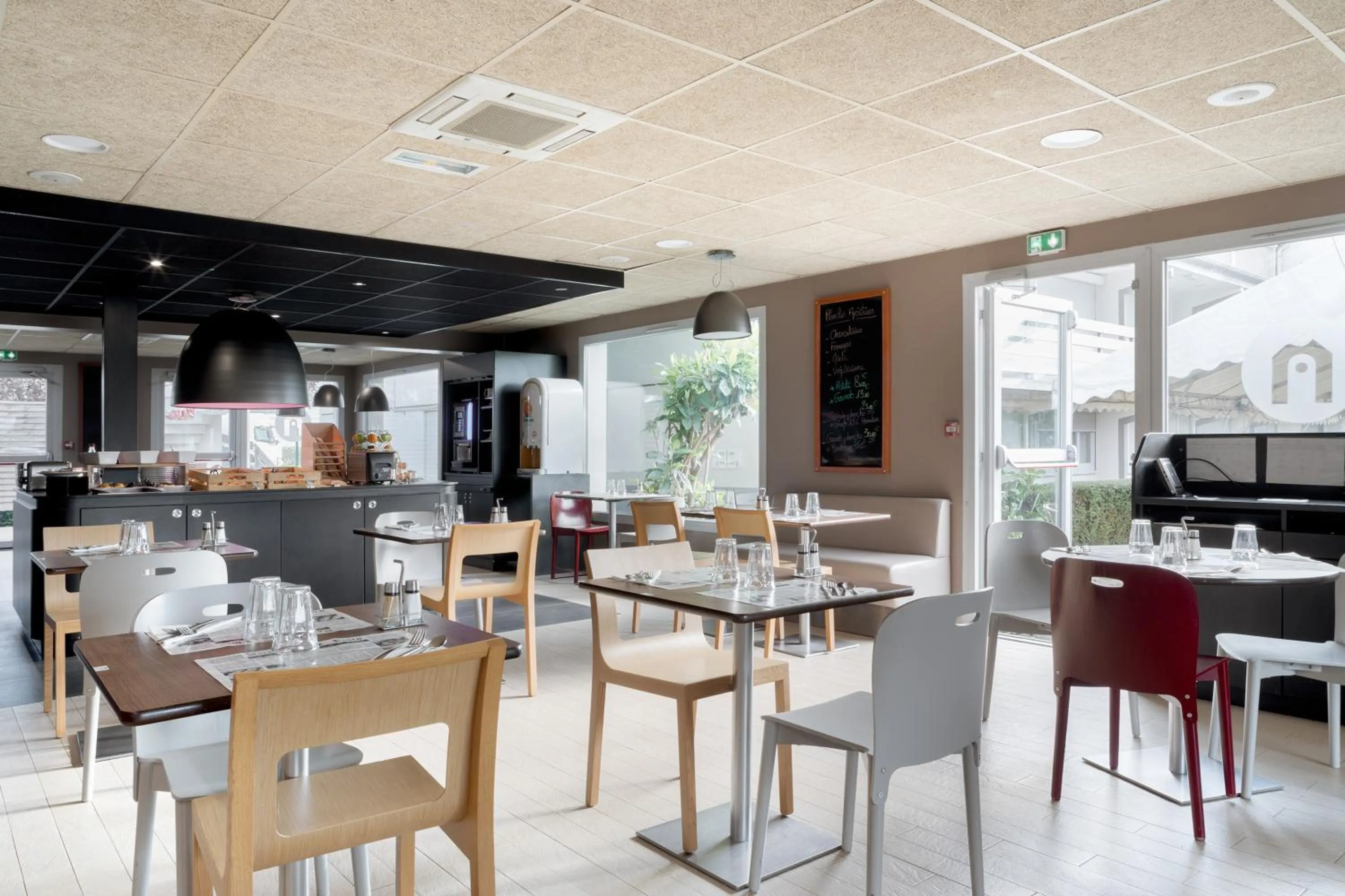 Restaurant/places to eat in Campanile Créteil - Bonneuil Sur Marne
