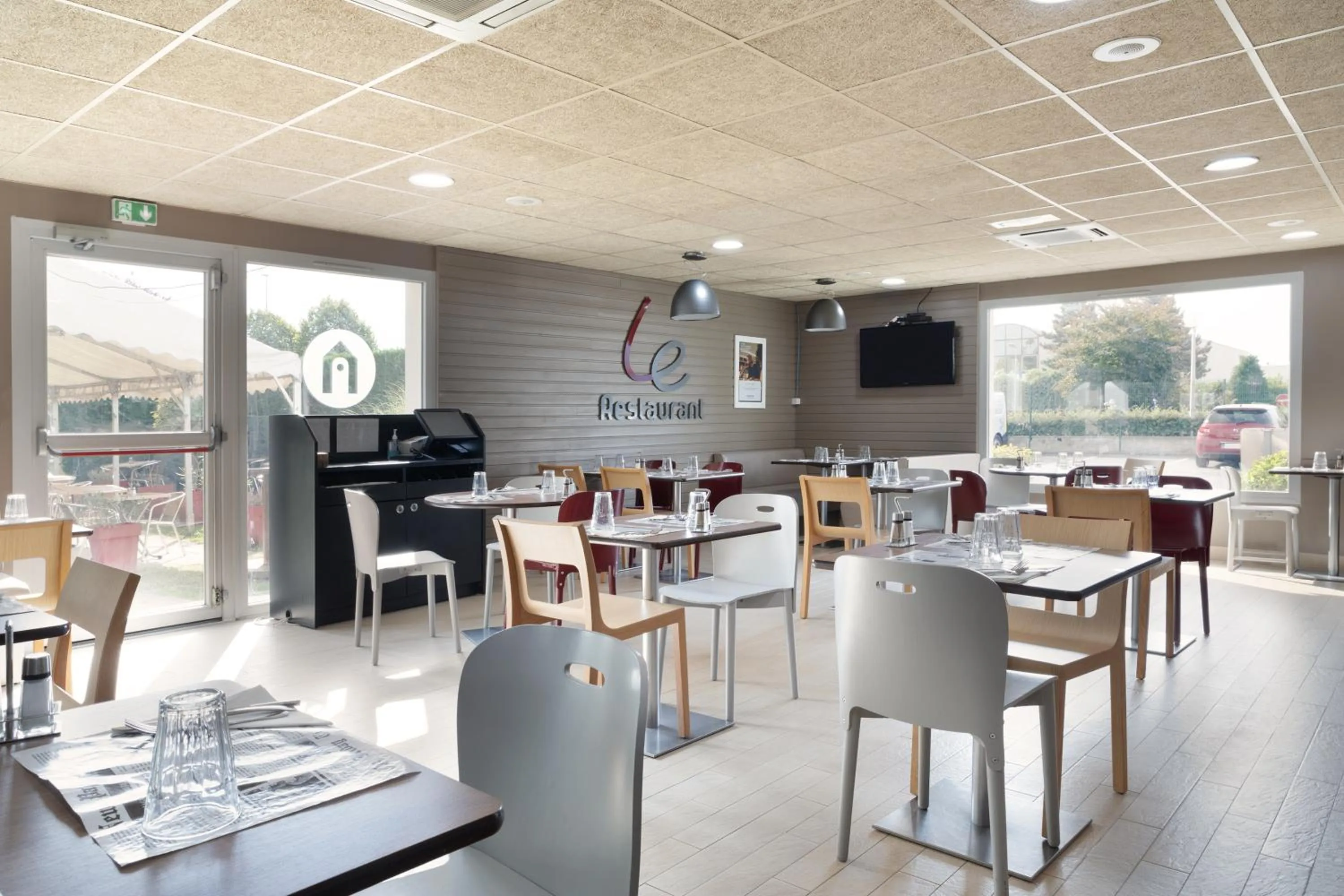 Restaurant/places to eat in Campanile Créteil - Bonneuil Sur Marne