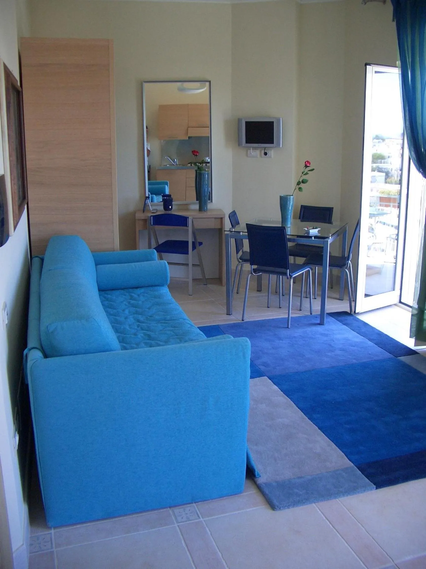 Day in Posidonia Residence