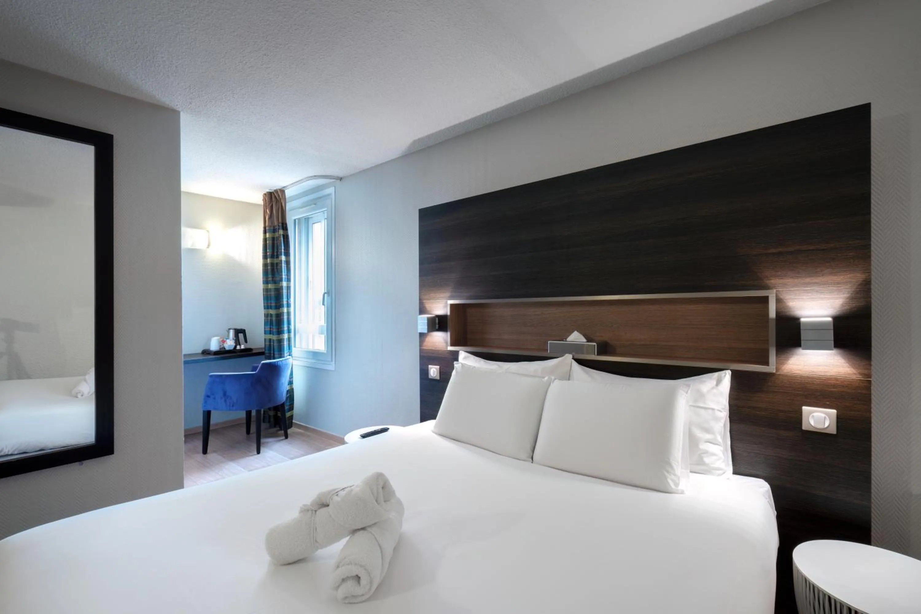 Bedroom, Bed in Kyriad Belfort Centre Gare