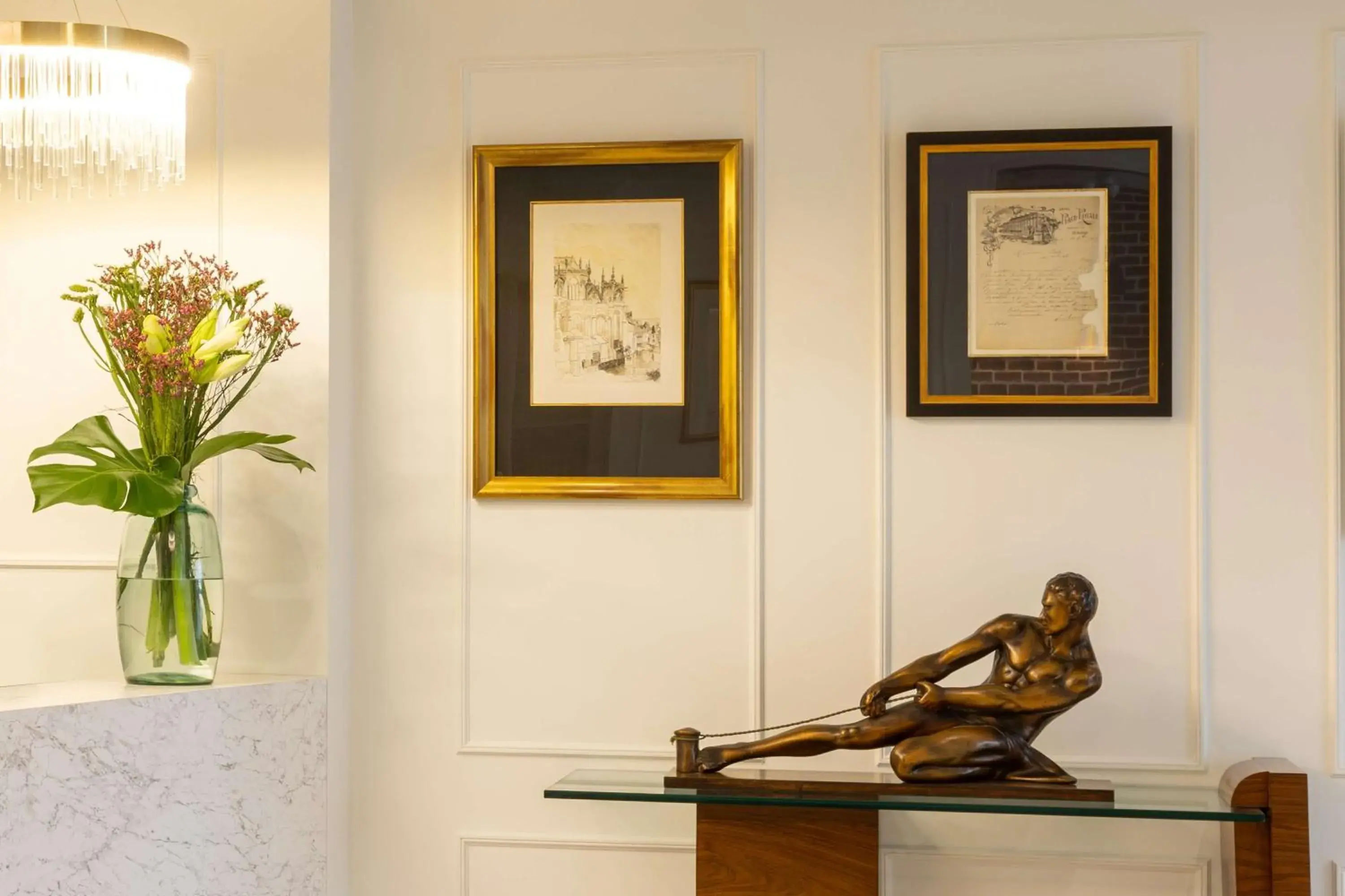 Lobby or reception in Best Western Royal Hotel Caen Lobby or reception in Best Western Royal Hotel Caen