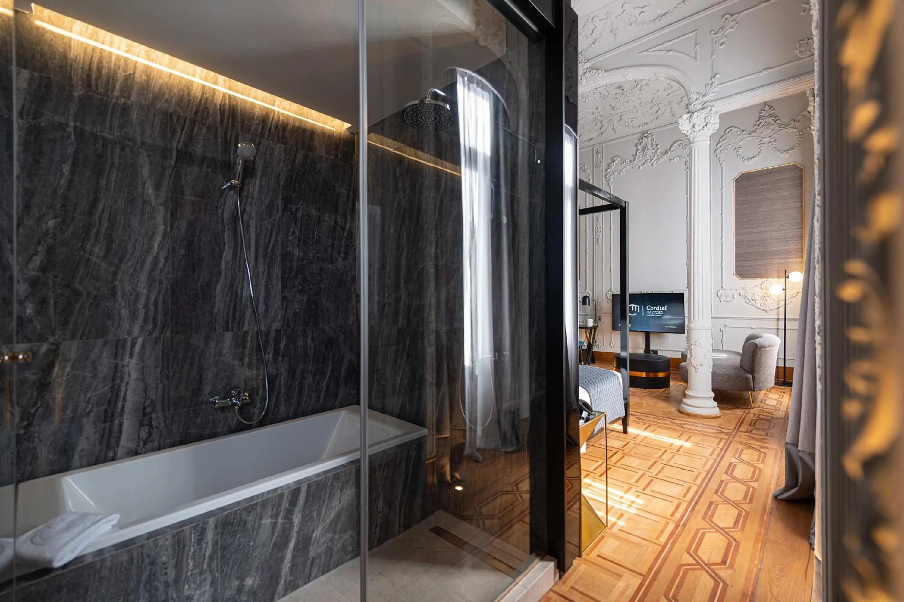 Shower in Boutique Hotel Cordial Malteses