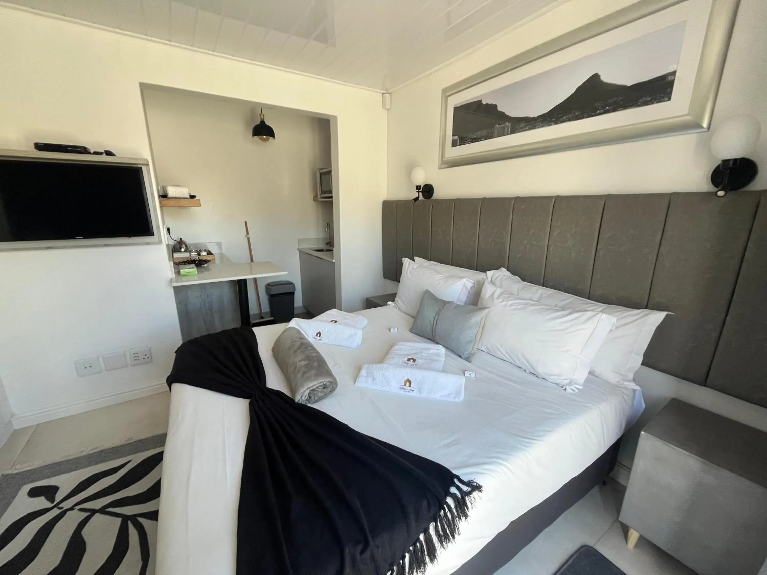 Deluxe Suite - single occupancy in The Noble Lodge Deluxe Suite - single occupancy in The Noble Lodge