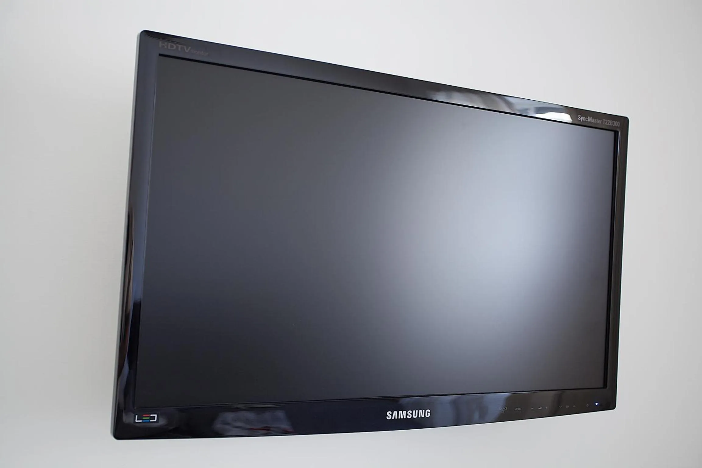 TV and multimedia in Elements Guest House