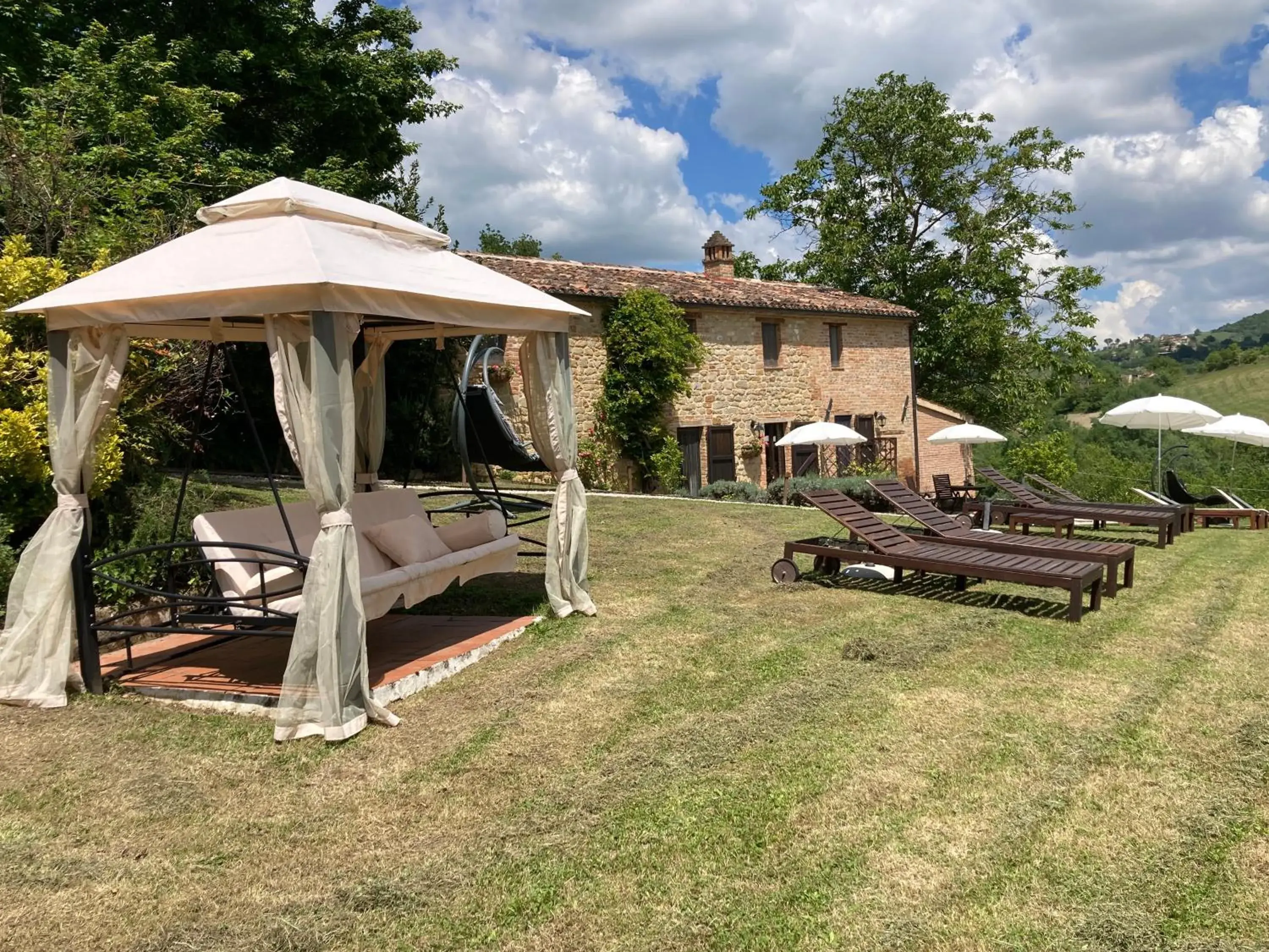 Il Nascondiglio - The Hideaway Il Nascondiglio - The Hideaway