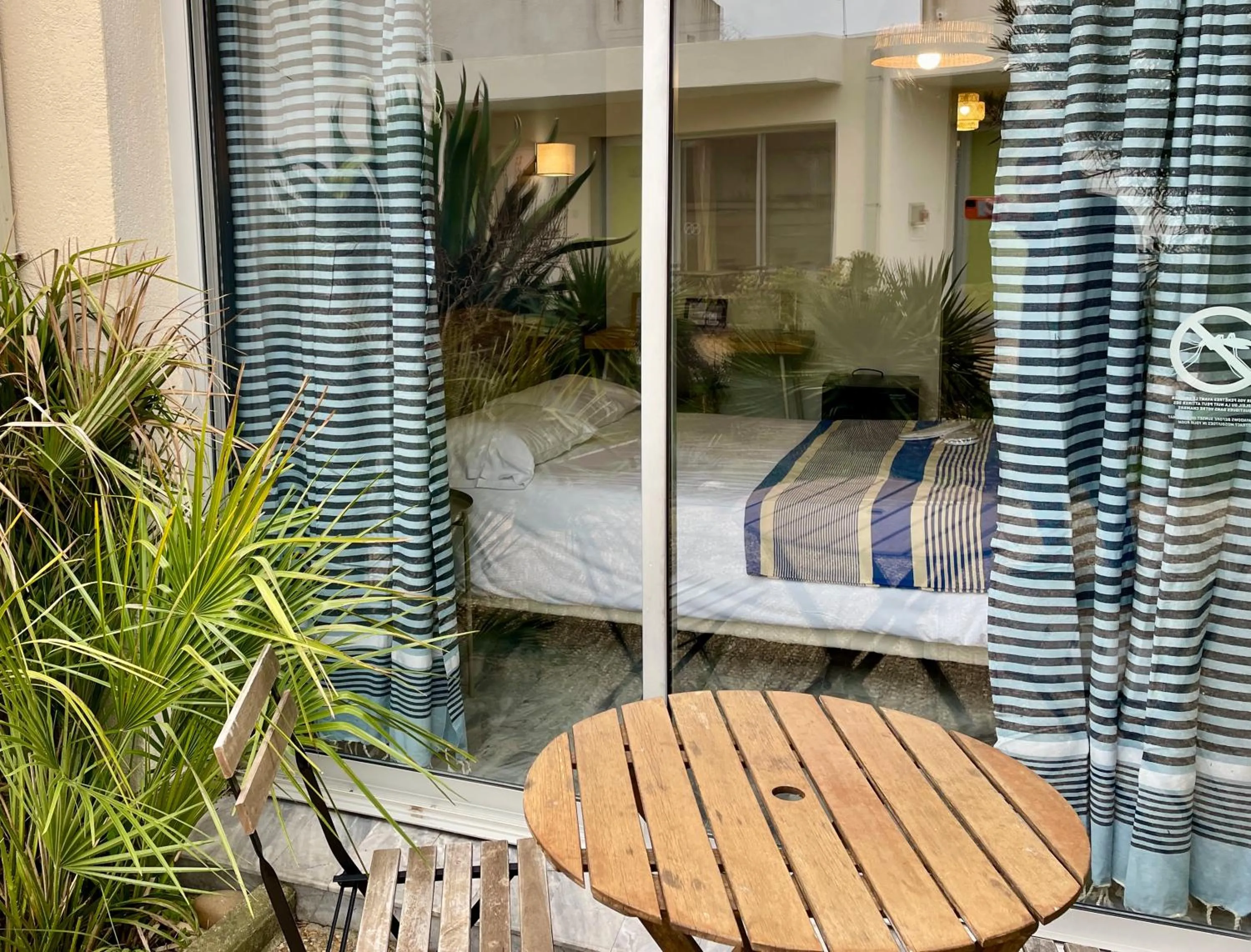 Property building in Amerique Hotel Palavas - Piscine - Plage