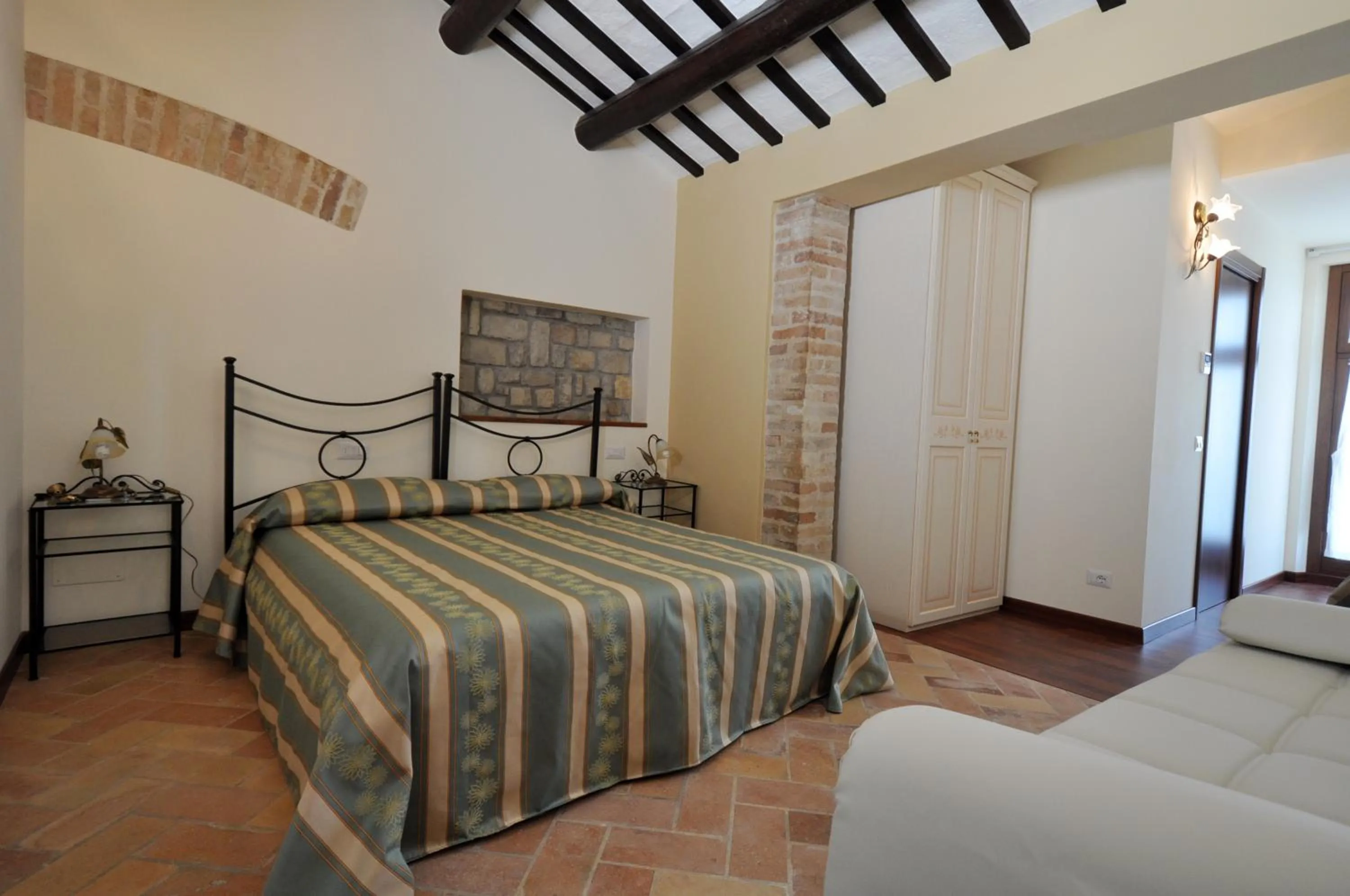 Photo of the whole room, Bed in Residenza Scorcio Sul Mare