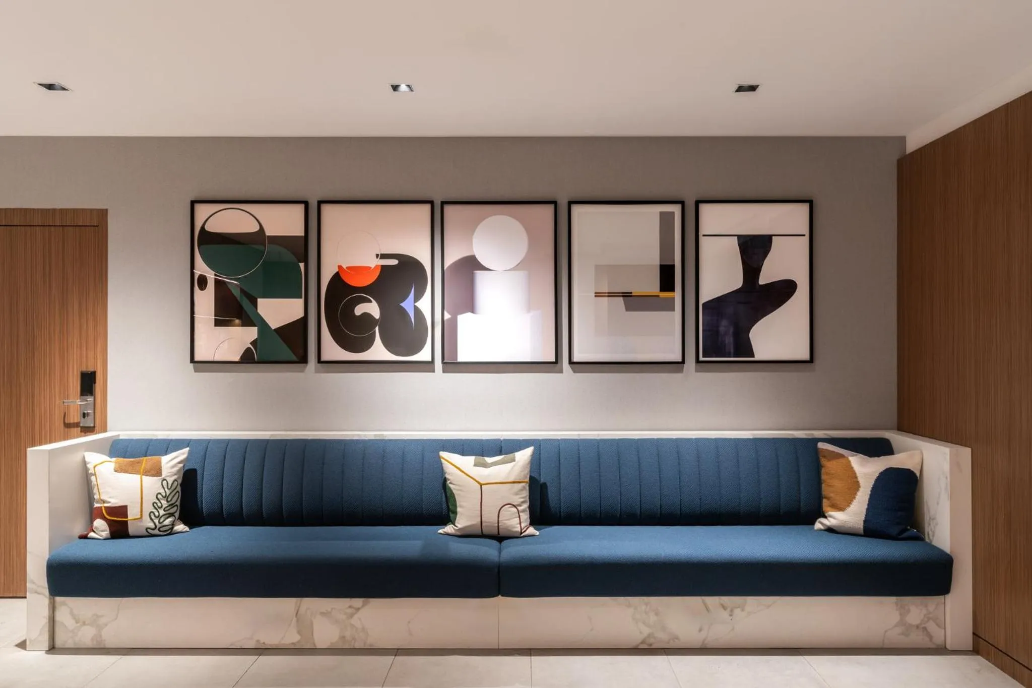 Meeting/conference room in Crowne Plaza Paris - Republique by IHG