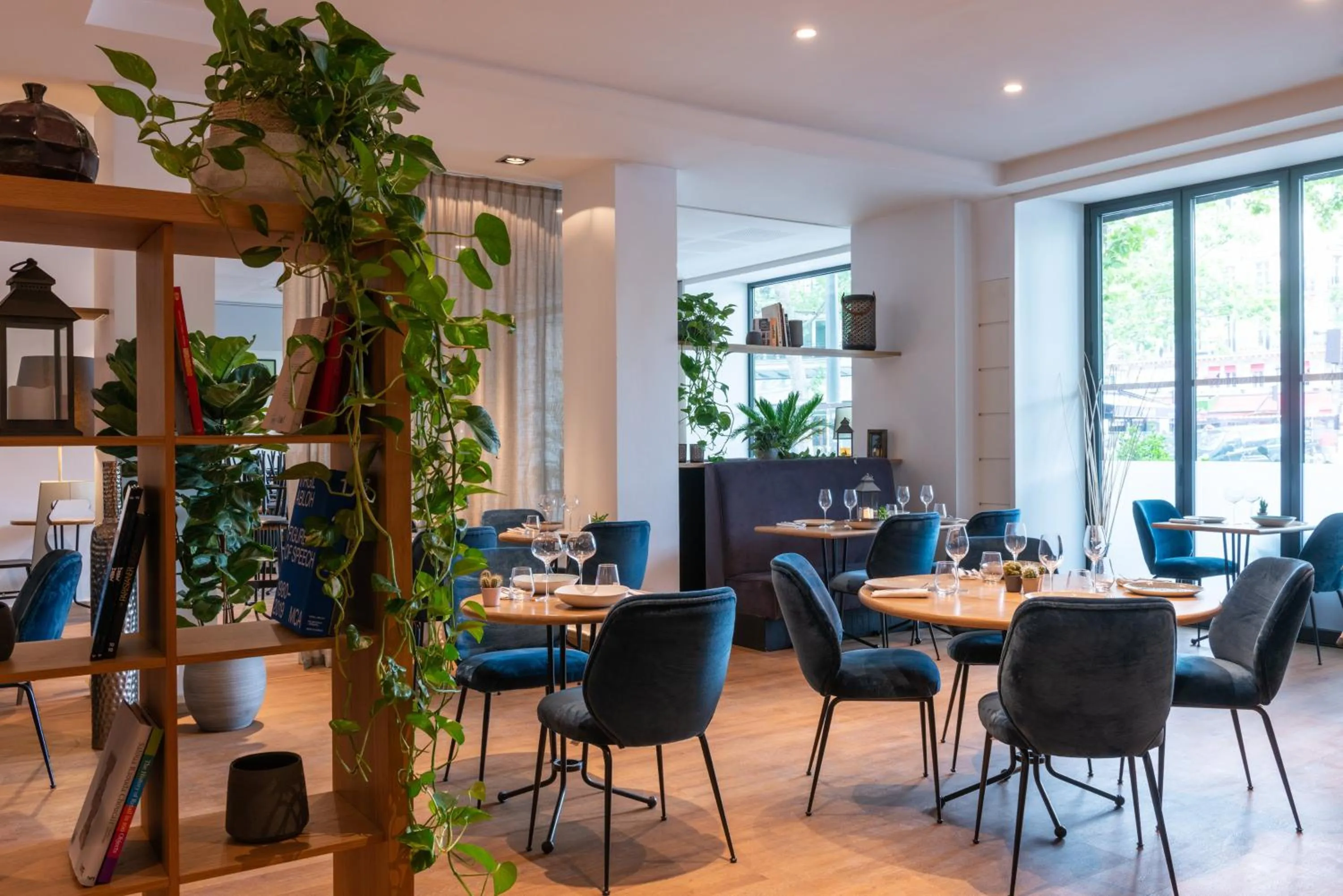 Restaurant/places to eat in Crowne Plaza Paris - Republique by IHG