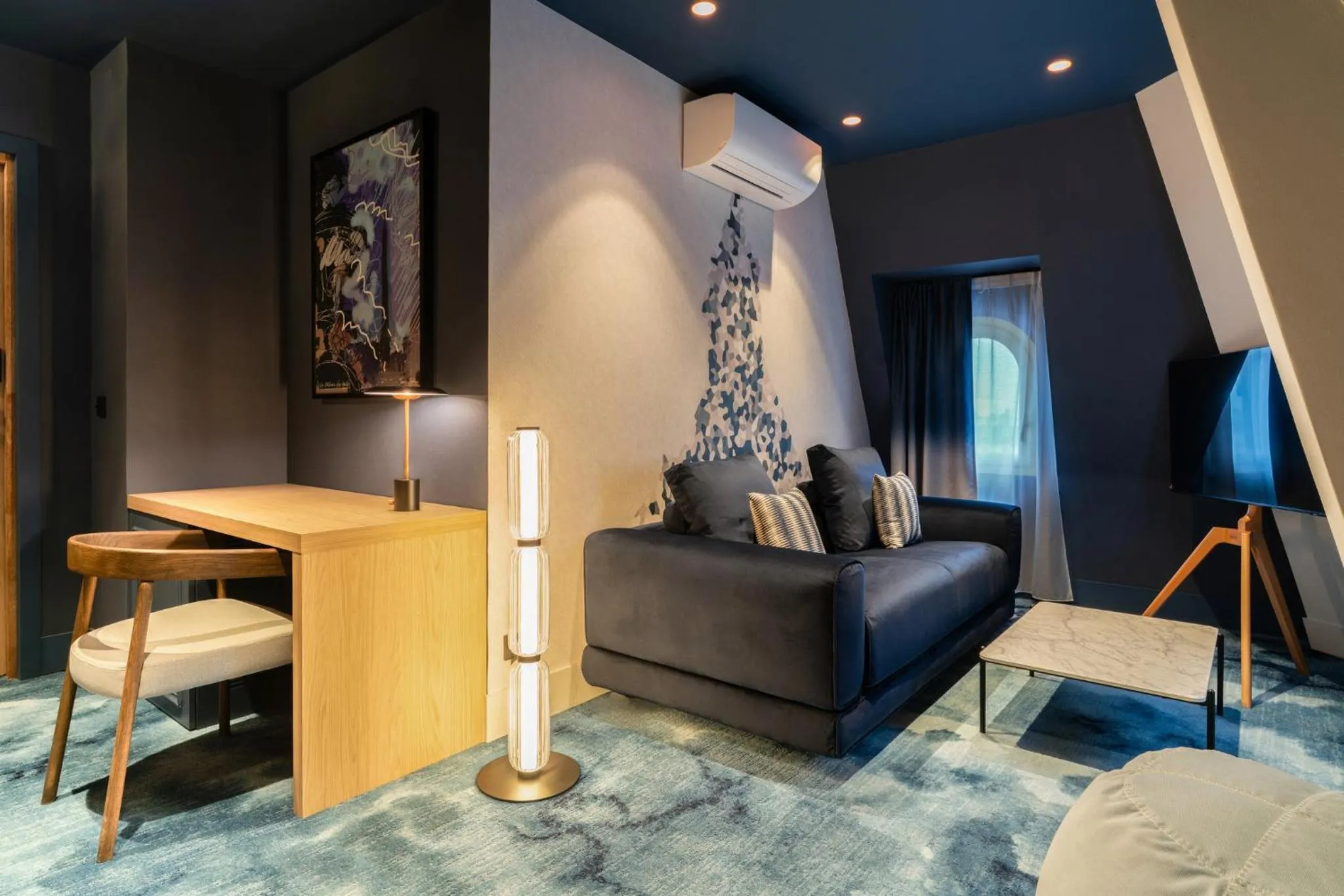 Photo of the whole room in Crowne Plaza Paris - Republique by IHG