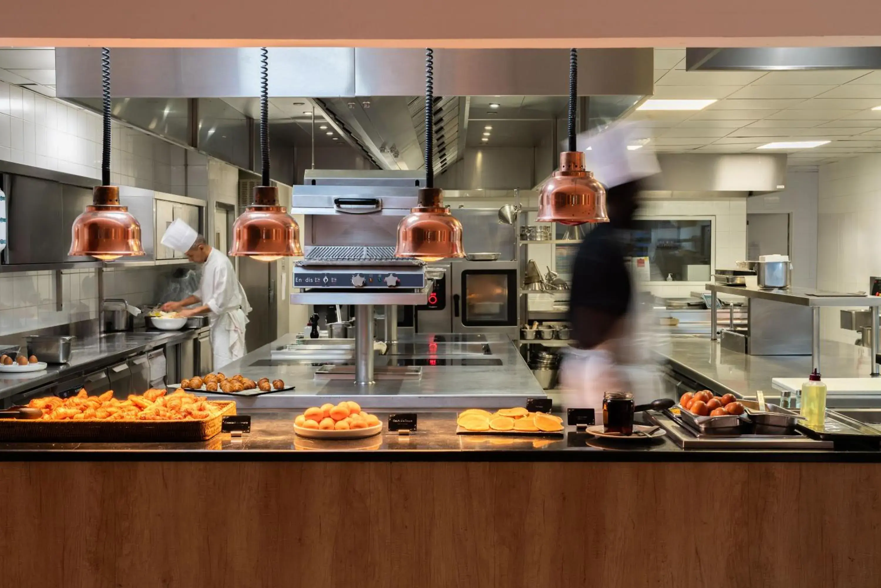 Food and drinks in Crowne Plaza Paris - Republique by IHG Food and drinks in Crowne Plaza Paris - Republique by IHG