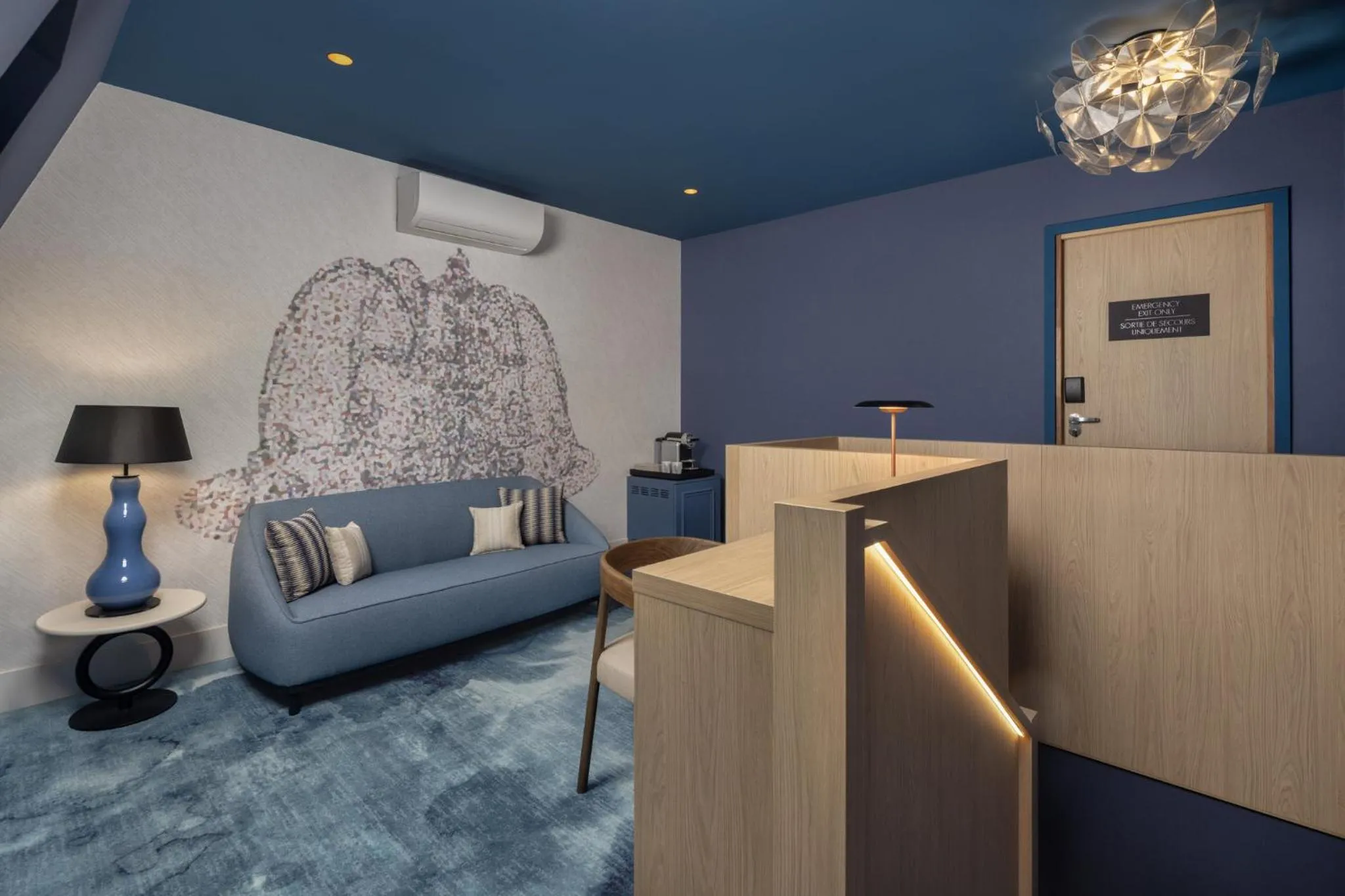 Photo of the whole room in Crowne Plaza Paris - Republique by IHG