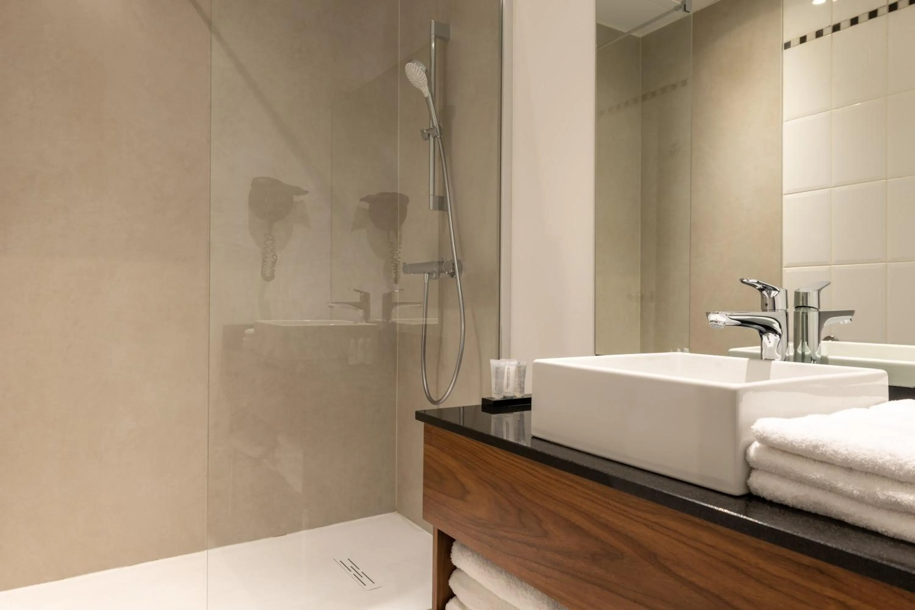 Bathroom in Crowne Plaza Paris - Republique by IHG