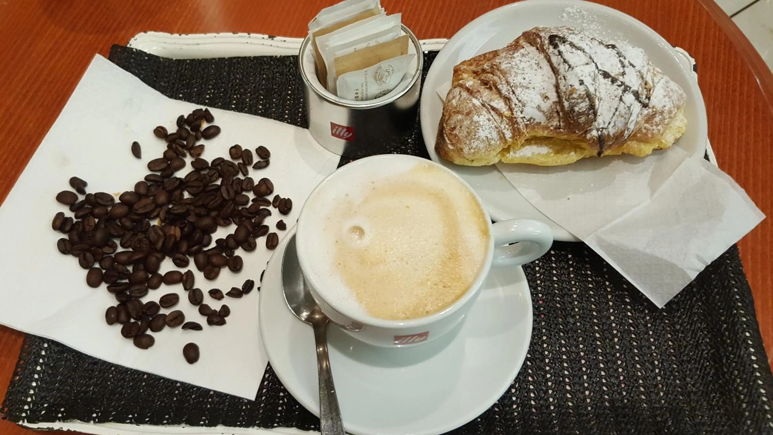 Breakfast in Orchidea Rooms & Suites