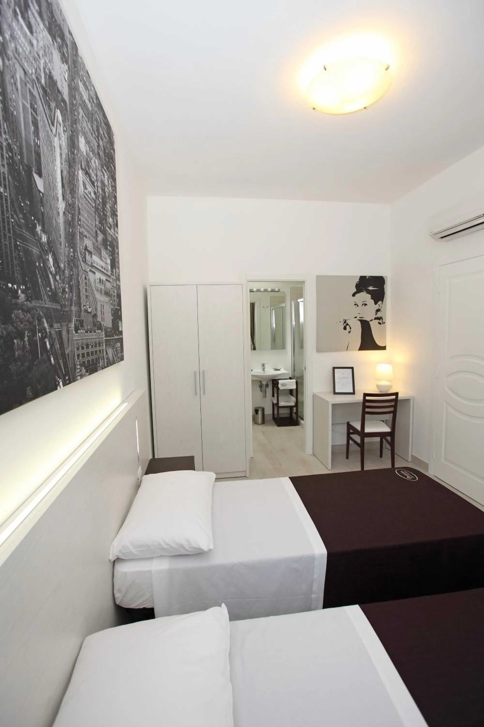 Bedroom, Bed in Orchidea Rooms & Suites
