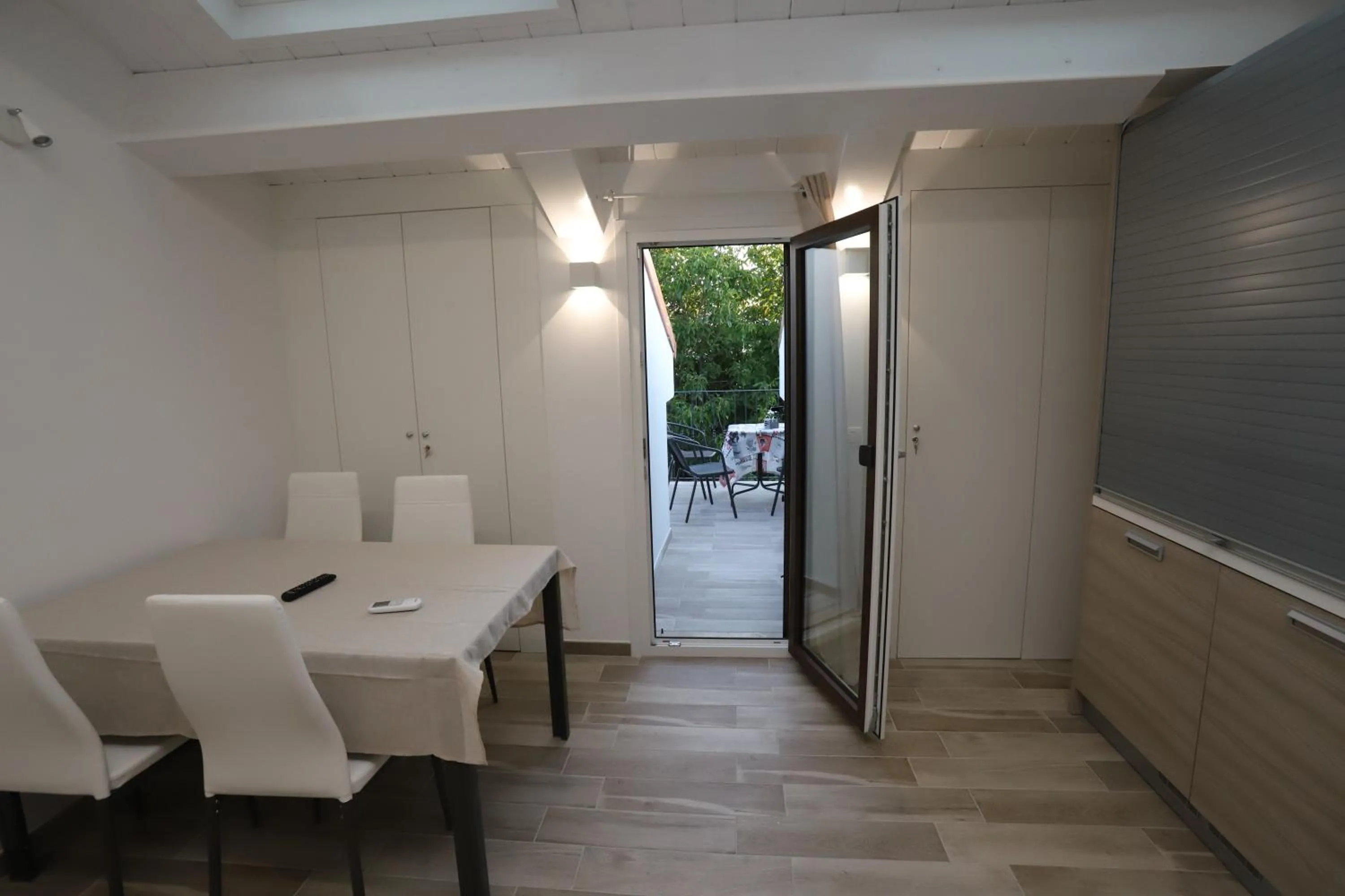 Dining area in Orchidea Rooms & Suites