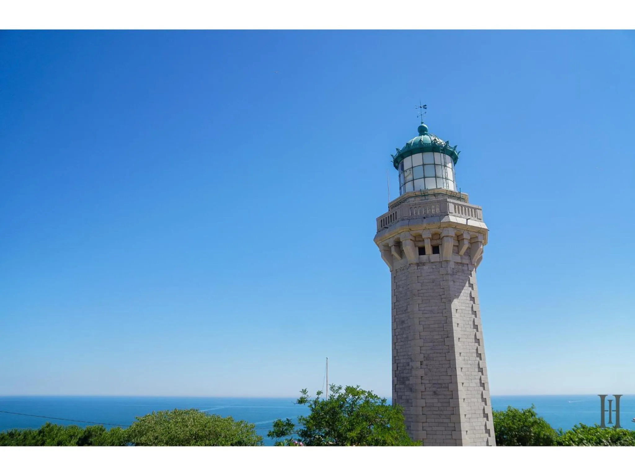 Nearby landmark in Cit'Hotel Imperial