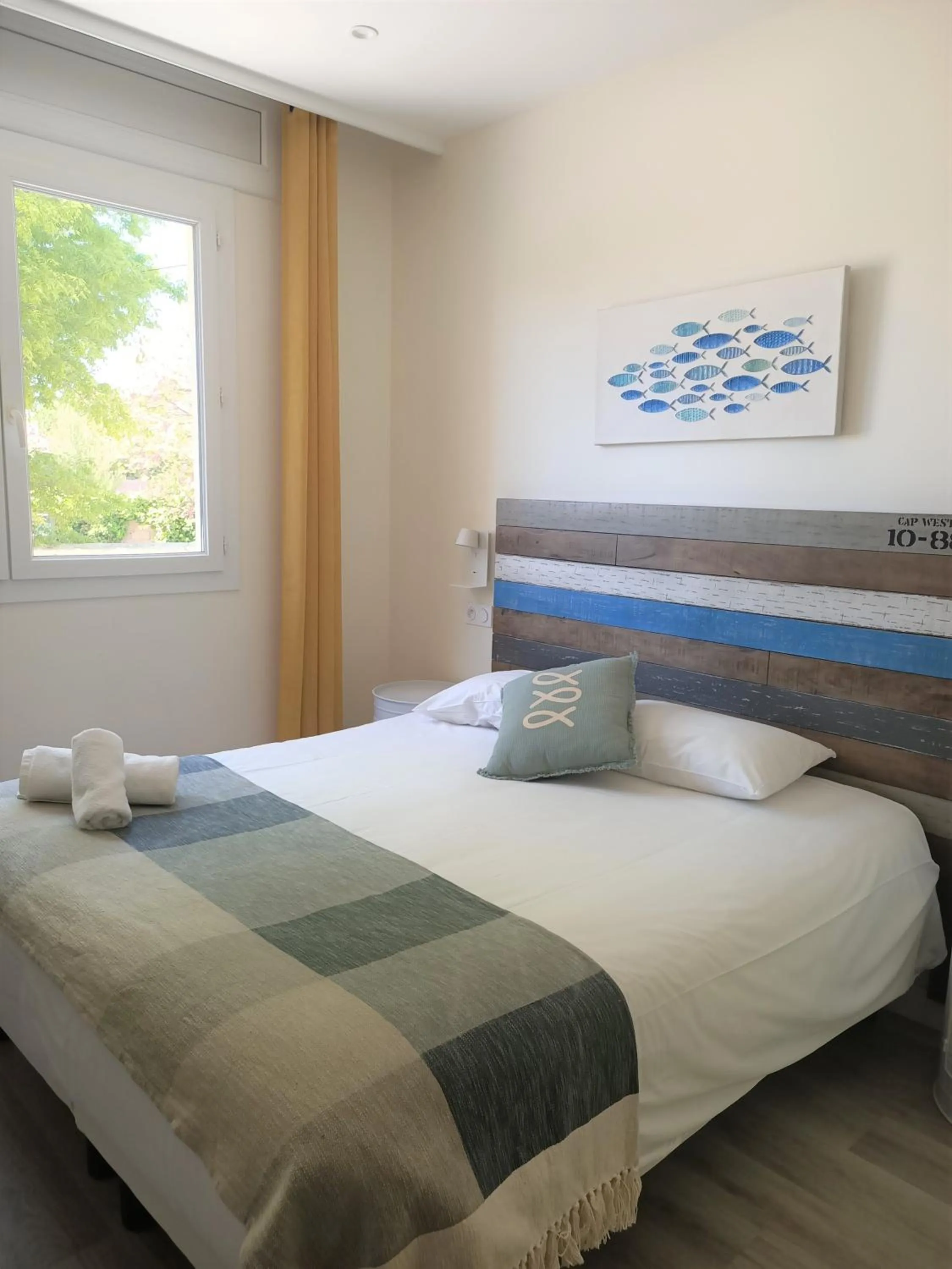 Breakfast, Bed in Cit'Hotel Imperial