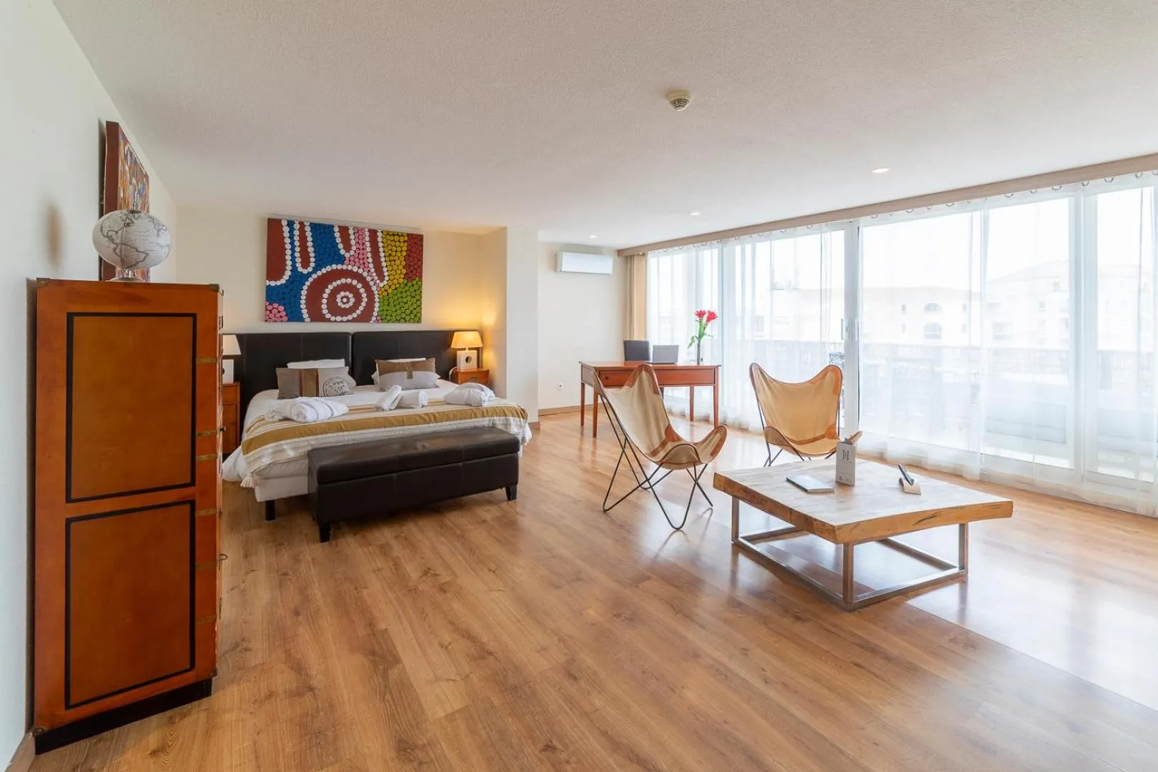 Photo of the whole room, Bed in Cit'Hotel Imperial