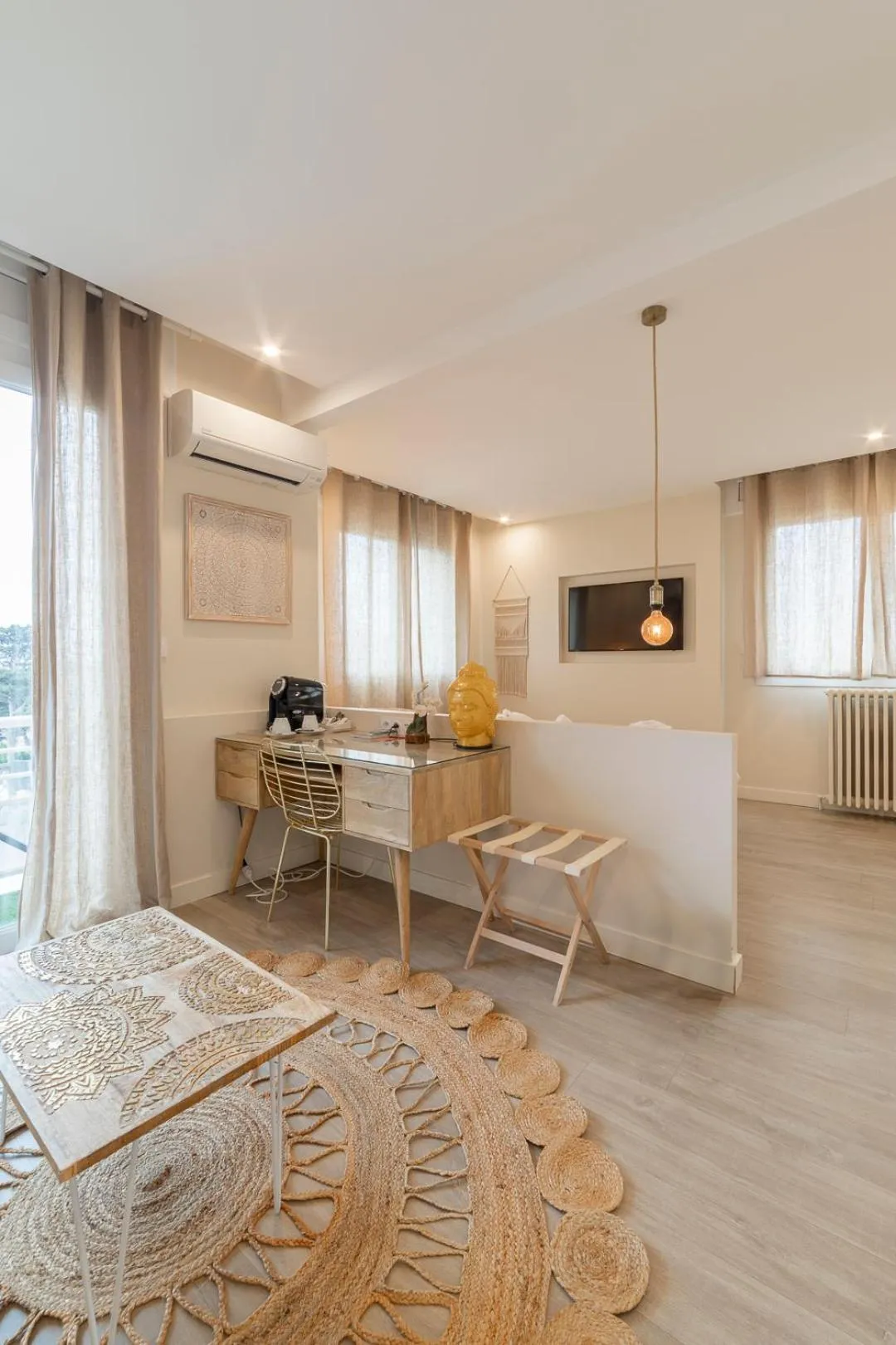 Photo of the whole room in Cit'Hotel Imperial