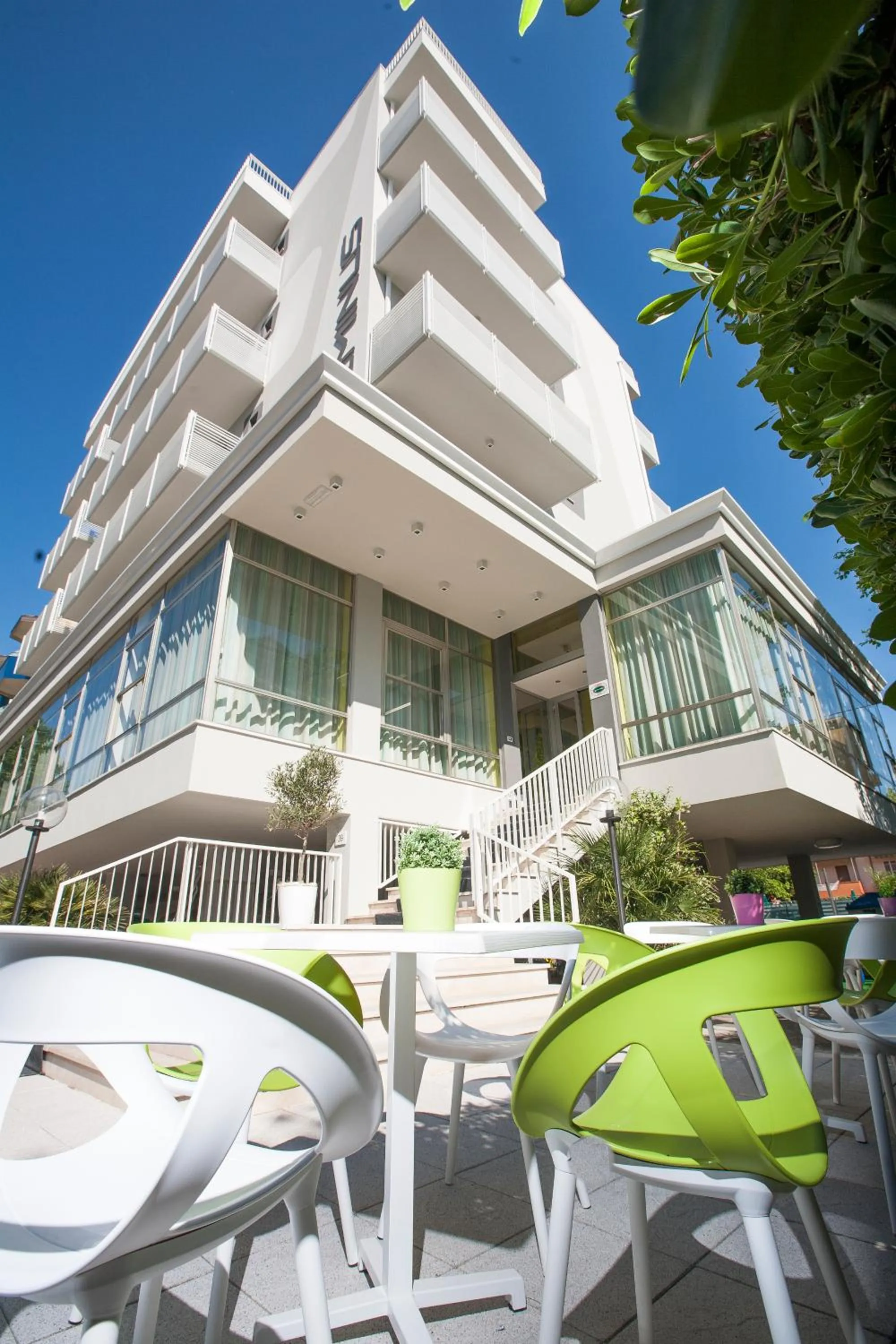 Facade/entrance in Hotel Geminus B&B