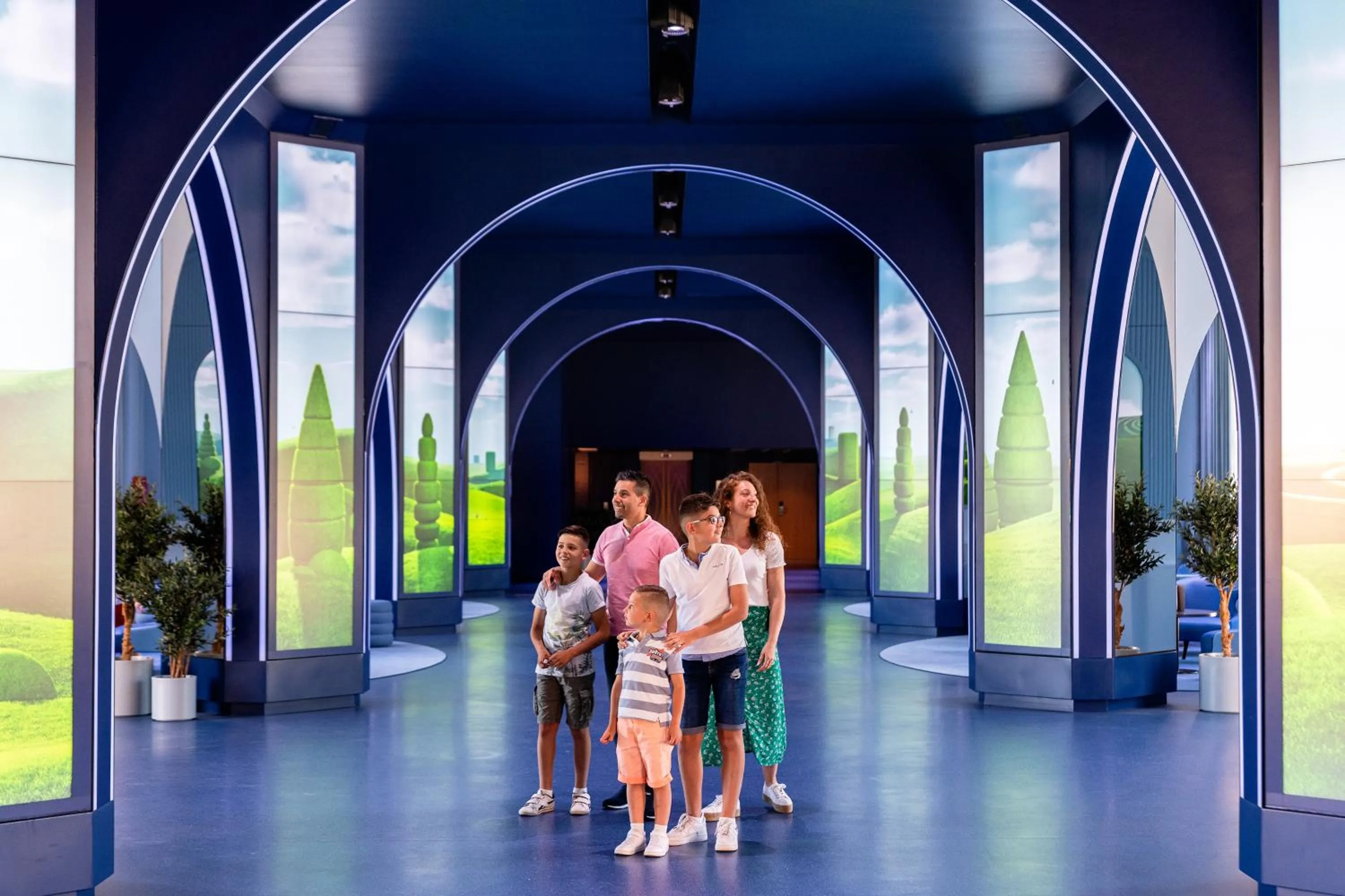 Restaurant/places to eat in Grand Magic Hotel Marne La Vallée