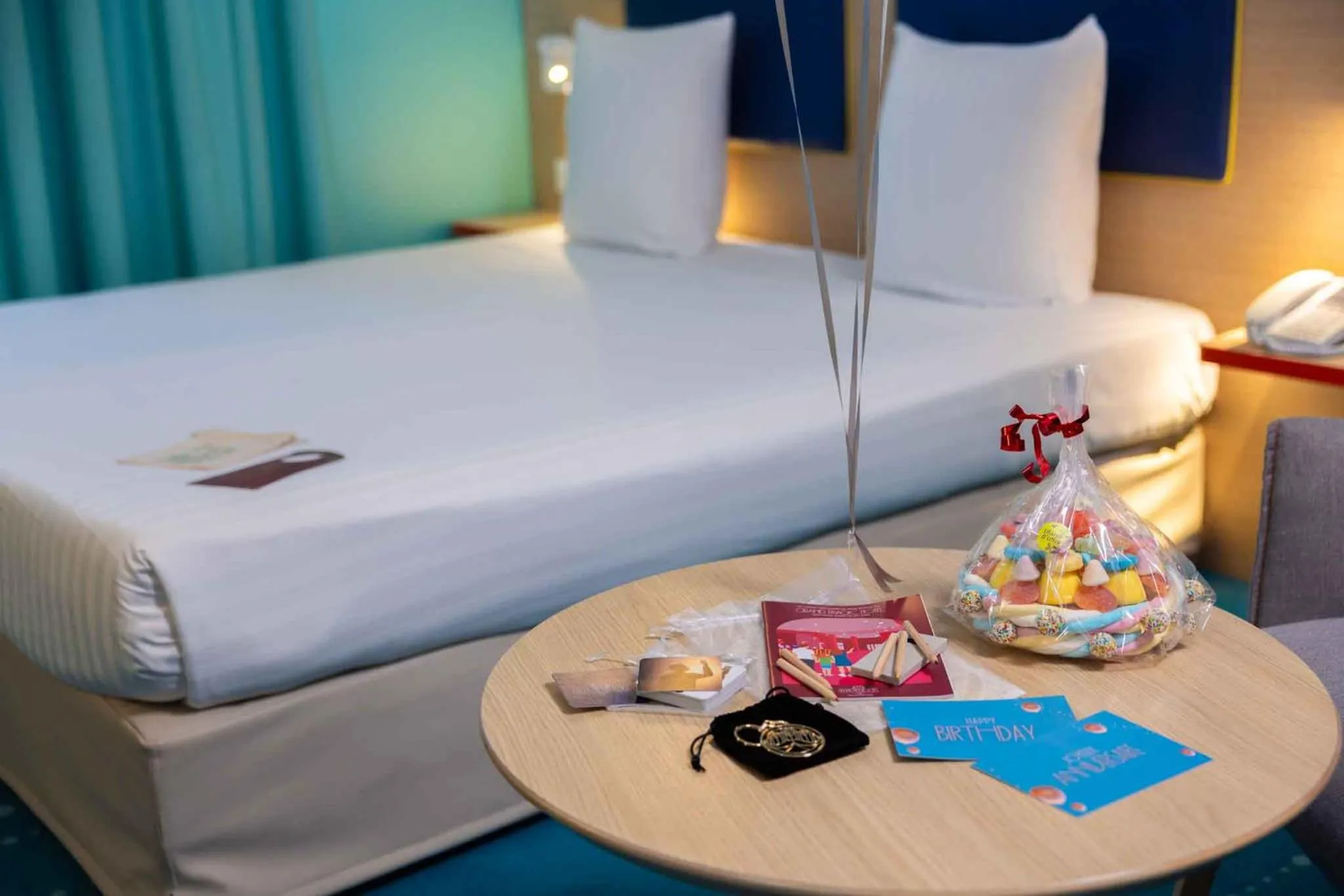 Bedroom, Bed in Grand Magic Hotel Marne La Vallée