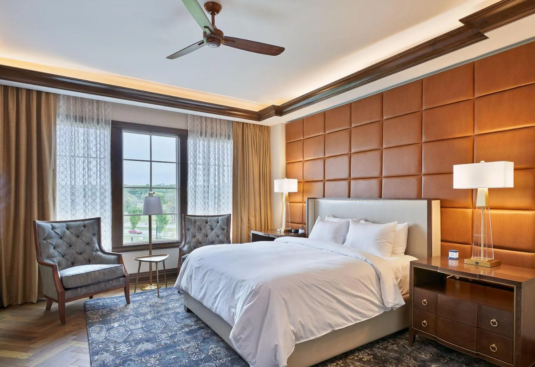 Bed in The Inn at Meadowbrook